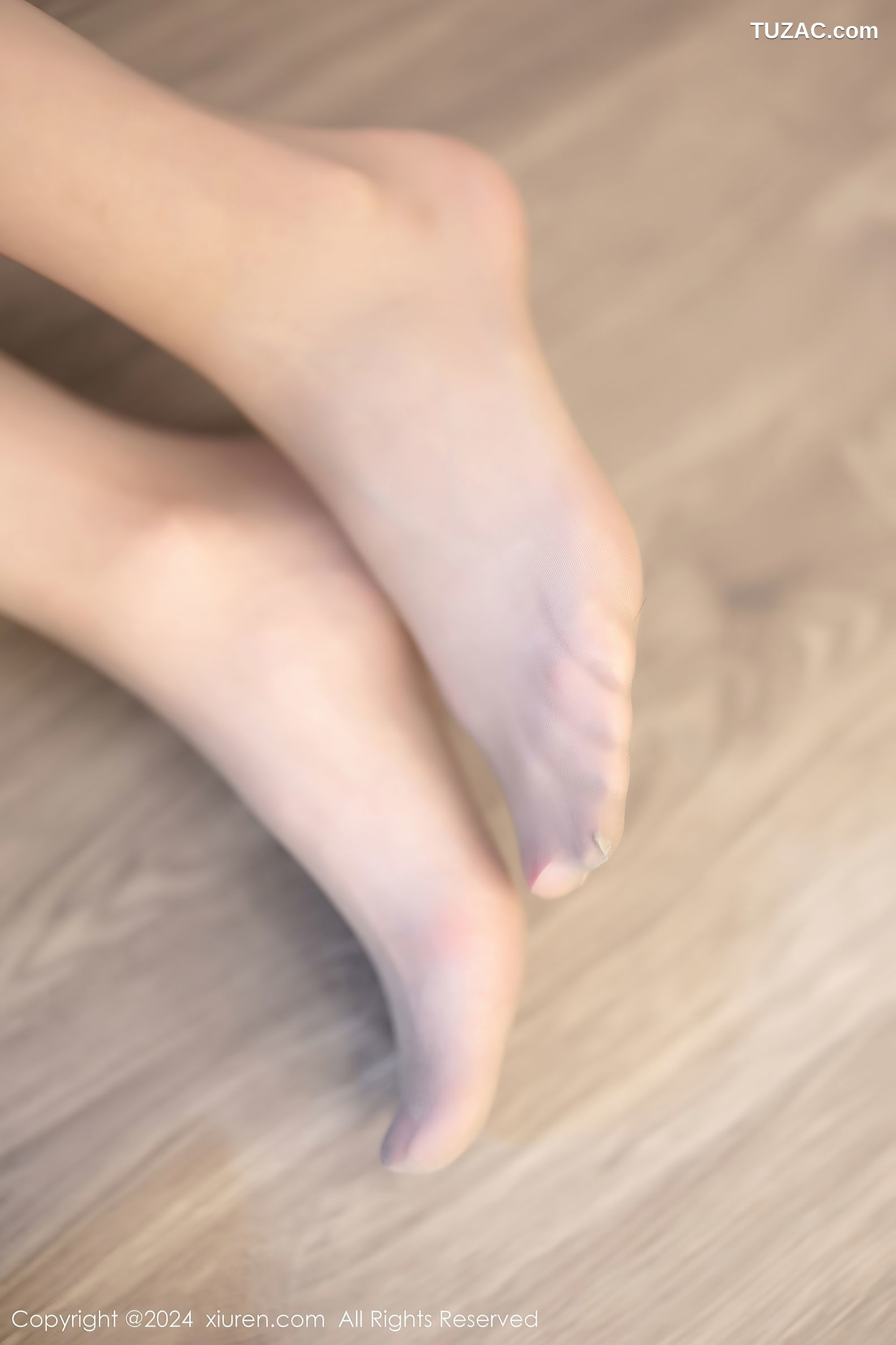 XiuRen秀人网-7970-梦心玥-白衬衫黑短裙紫色蕾丝内衣-2024.01.16