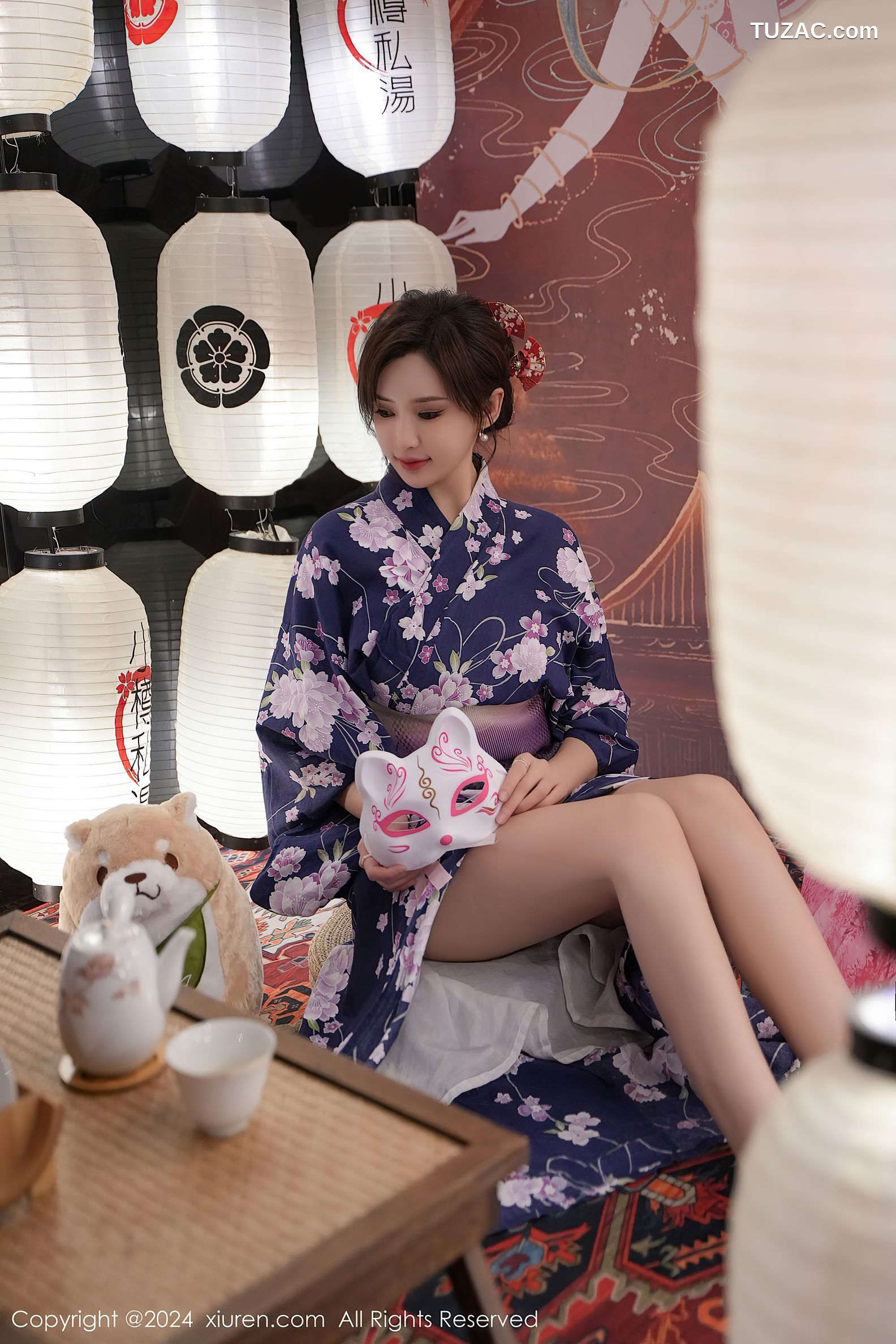 XiuRen秀人网-7975-Carol周妍希-深蓝粉花浴袍-2024.01.17