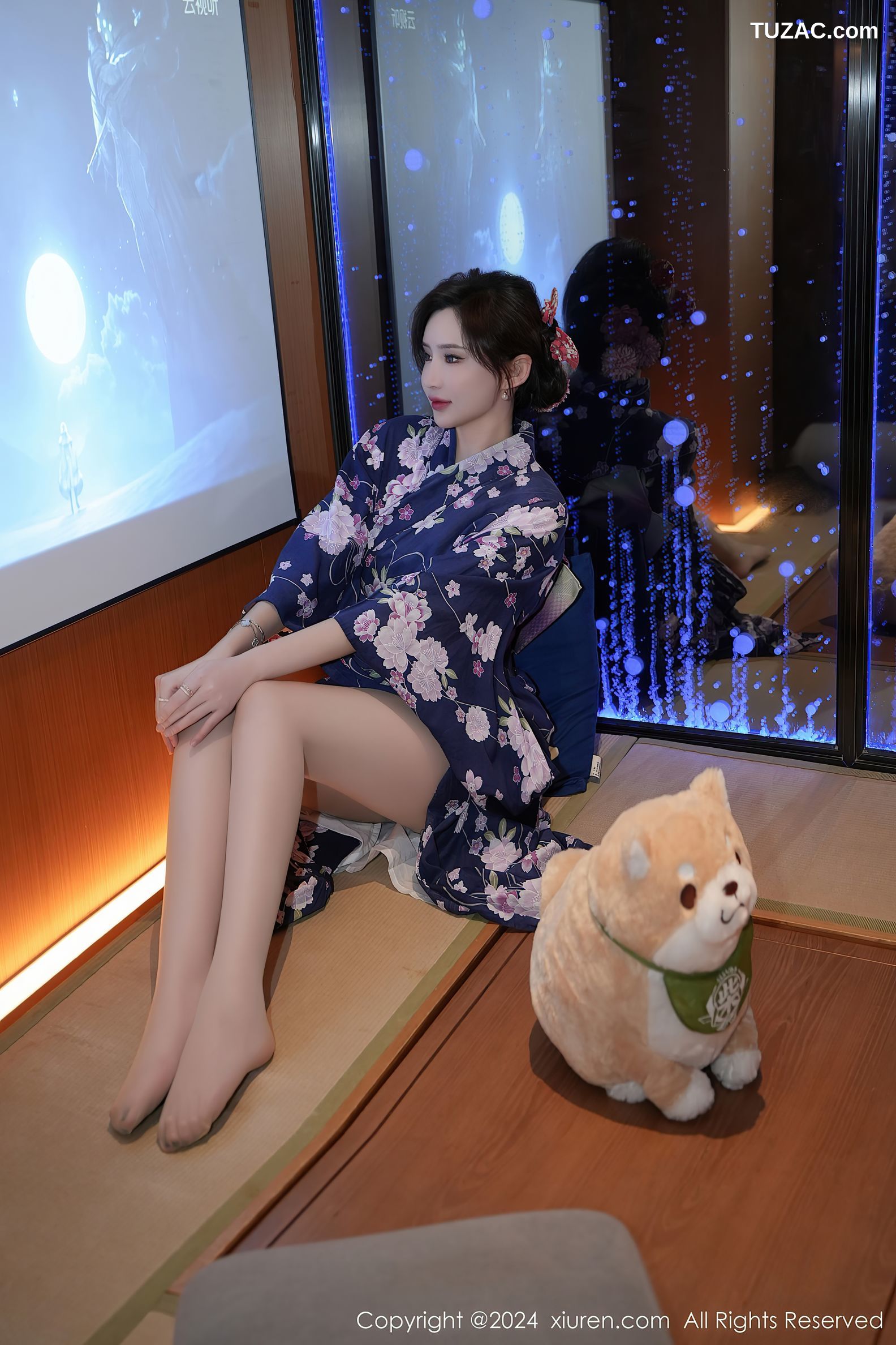 XiuRen秀人网-7975-Carol周妍希-深蓝粉花浴袍-2024.01.17