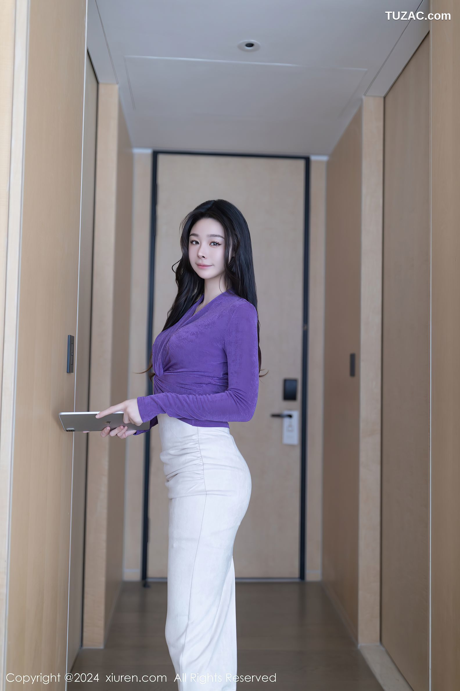 XiuRen秀人网-7982-小逗逗-OL紫衫白裙基金经理角色扮演黑色内衣-2024.01.18