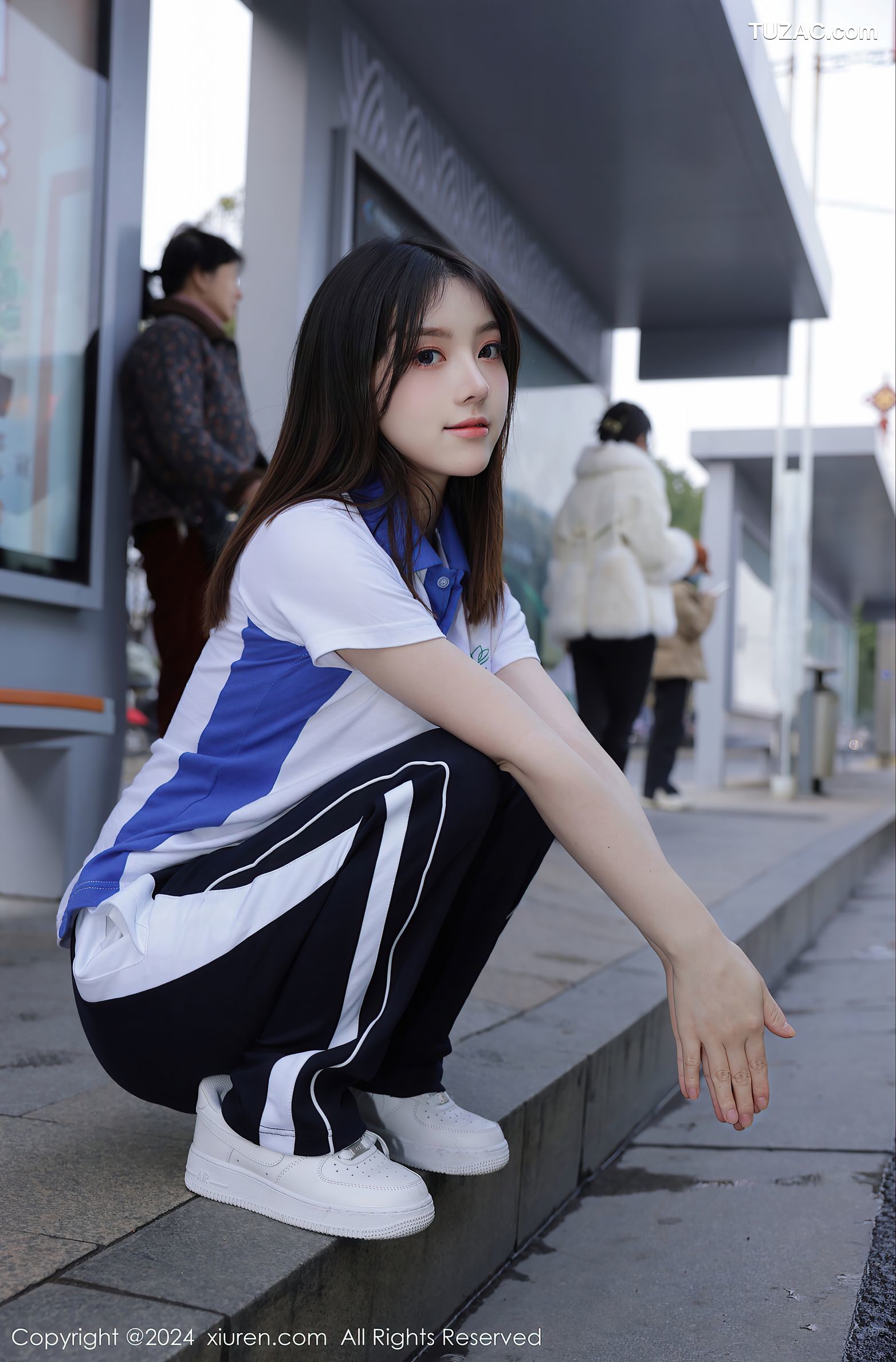 XiuRen秀人网-7994-豆瓣酱-蓝白运动学生装黑丝-2024.01.19