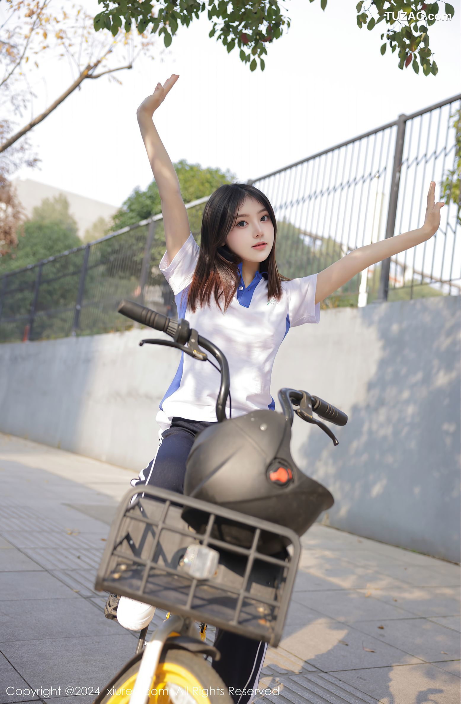 XiuRen秀人网-7994-豆瓣酱-蓝白运动学生装黑丝-2024.01.19