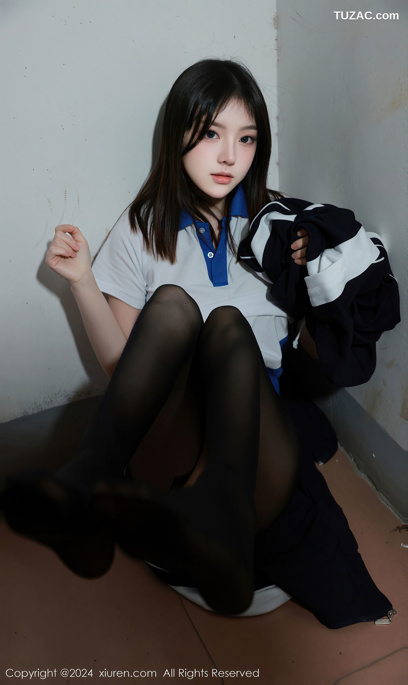 XiuRen秀人网-7994-豆瓣酱-蓝白运动学生装黑丝-2024.01.19