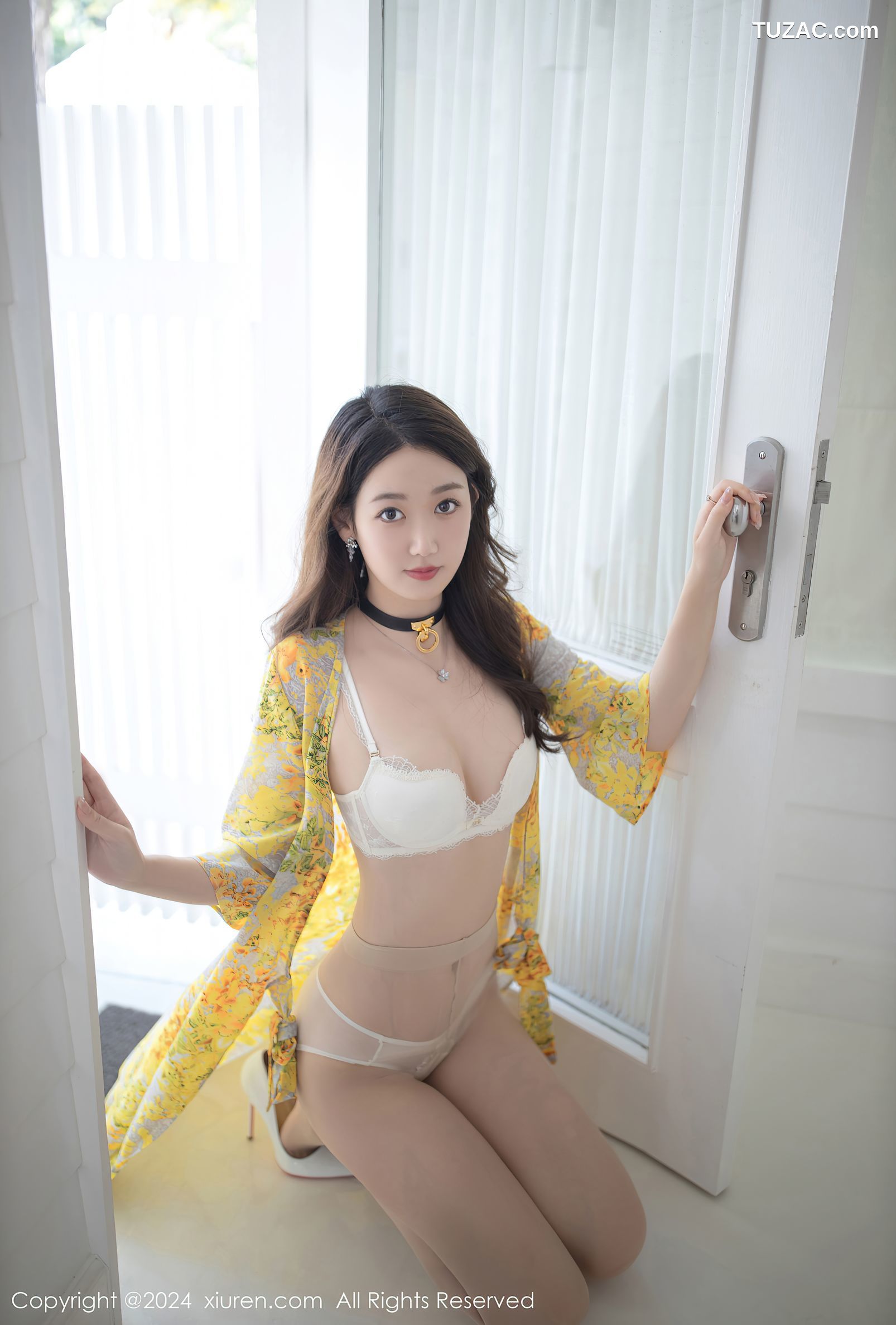 XiuRen秀人网-8001-唐安琪-黄色花长裙白色内衣-2024.01.22