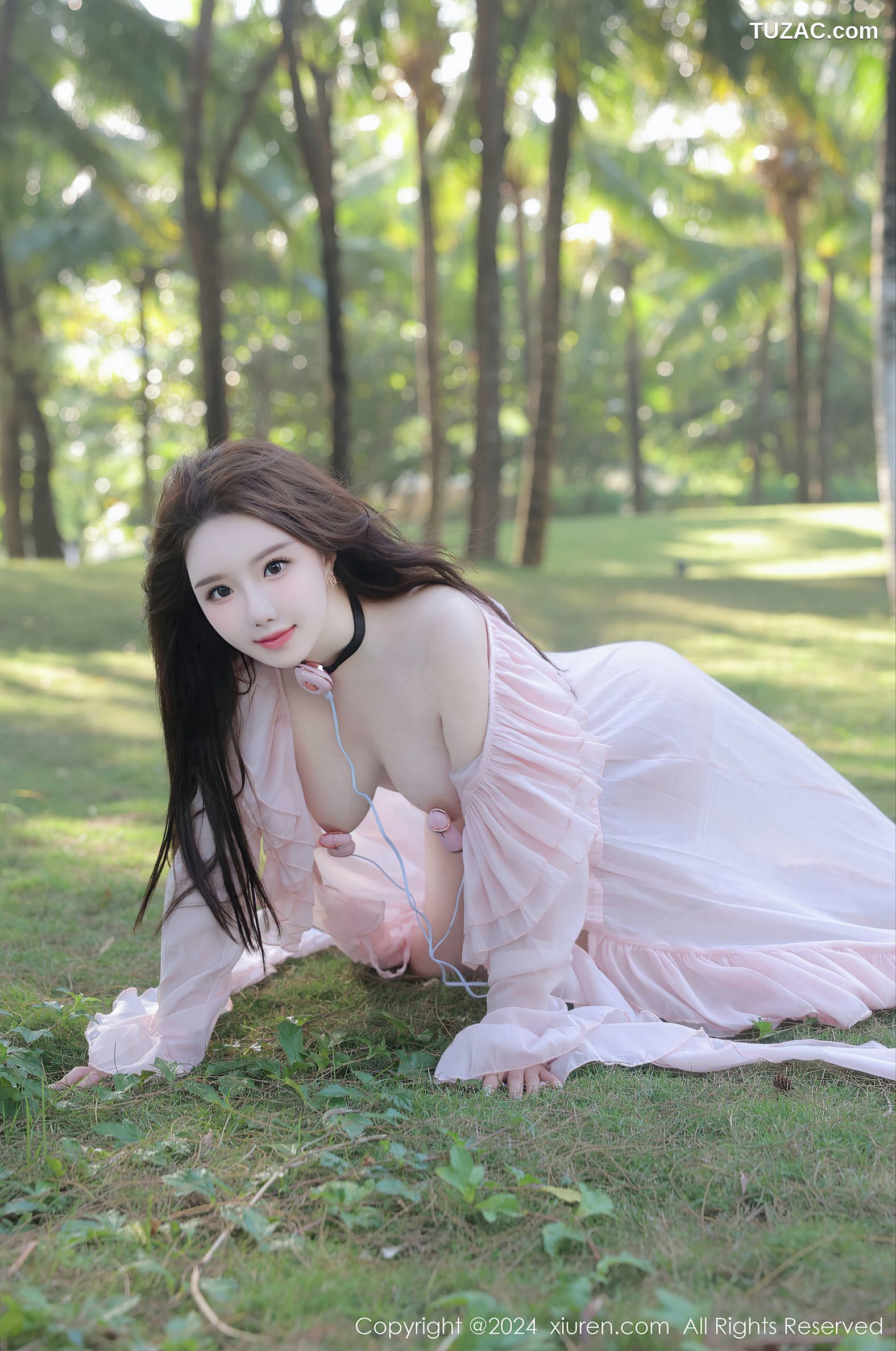 XiuRen秀人网-8007-小薯条nienie-户外淡粉色长裙真空爆乳-2024.01.23