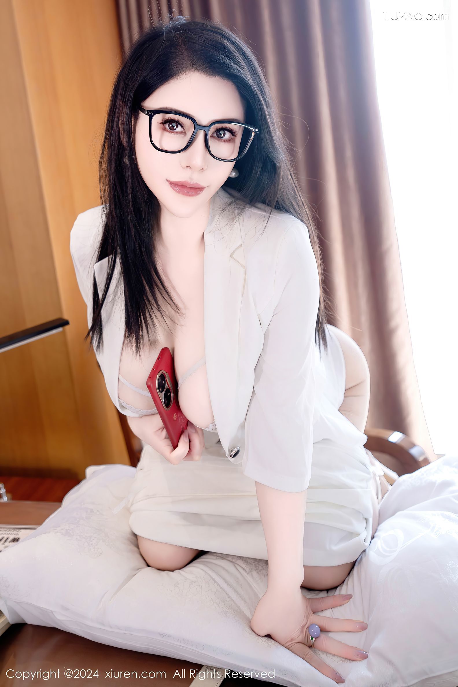 XiuRen秀人网-8008-悦悦姐-酒店经理服务系列淡青色套装蕾丝内衣-2024.01.24