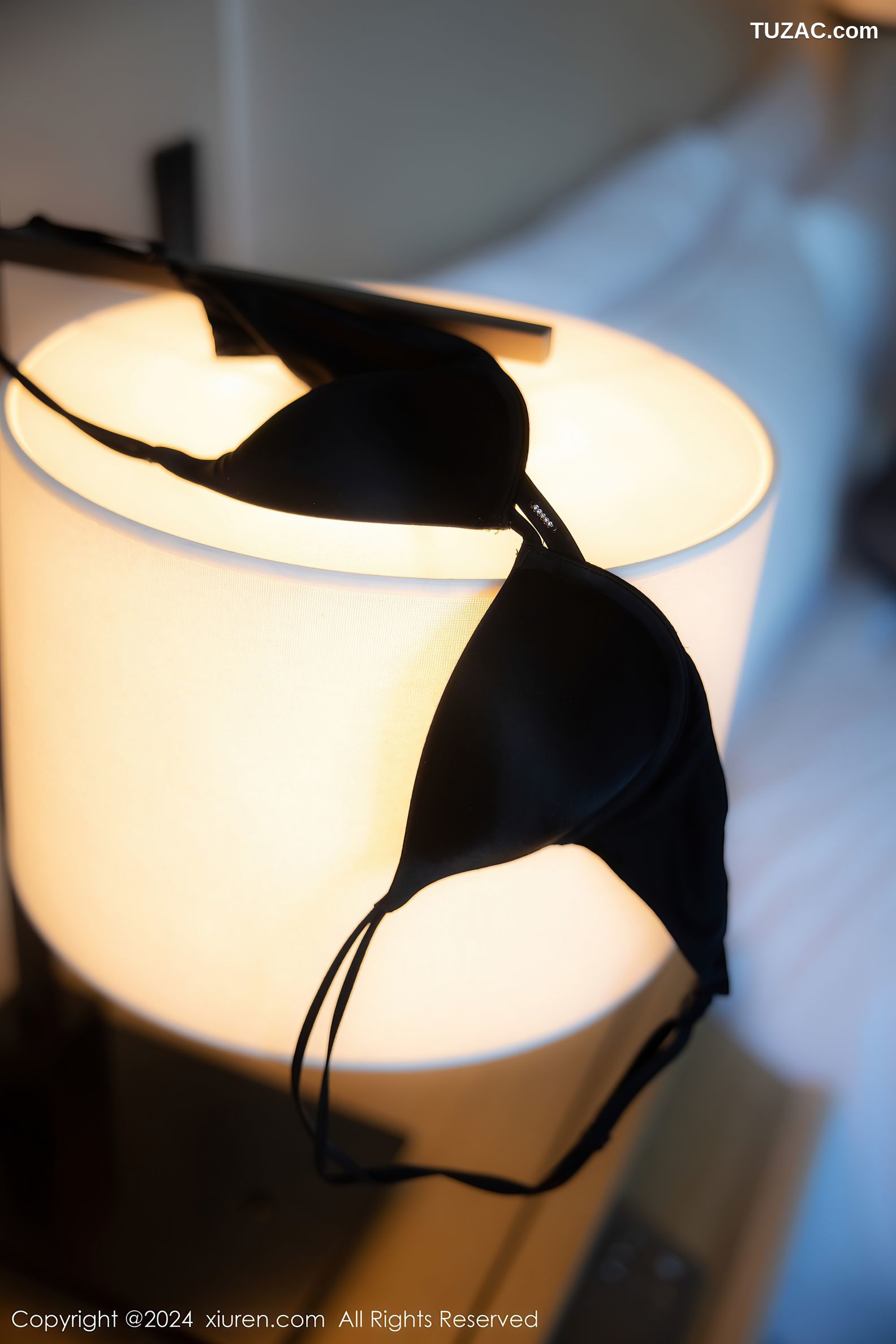 XiuRen秀人网-8016-杉菜-灰色连衣短裙黑丝-2024.01.25