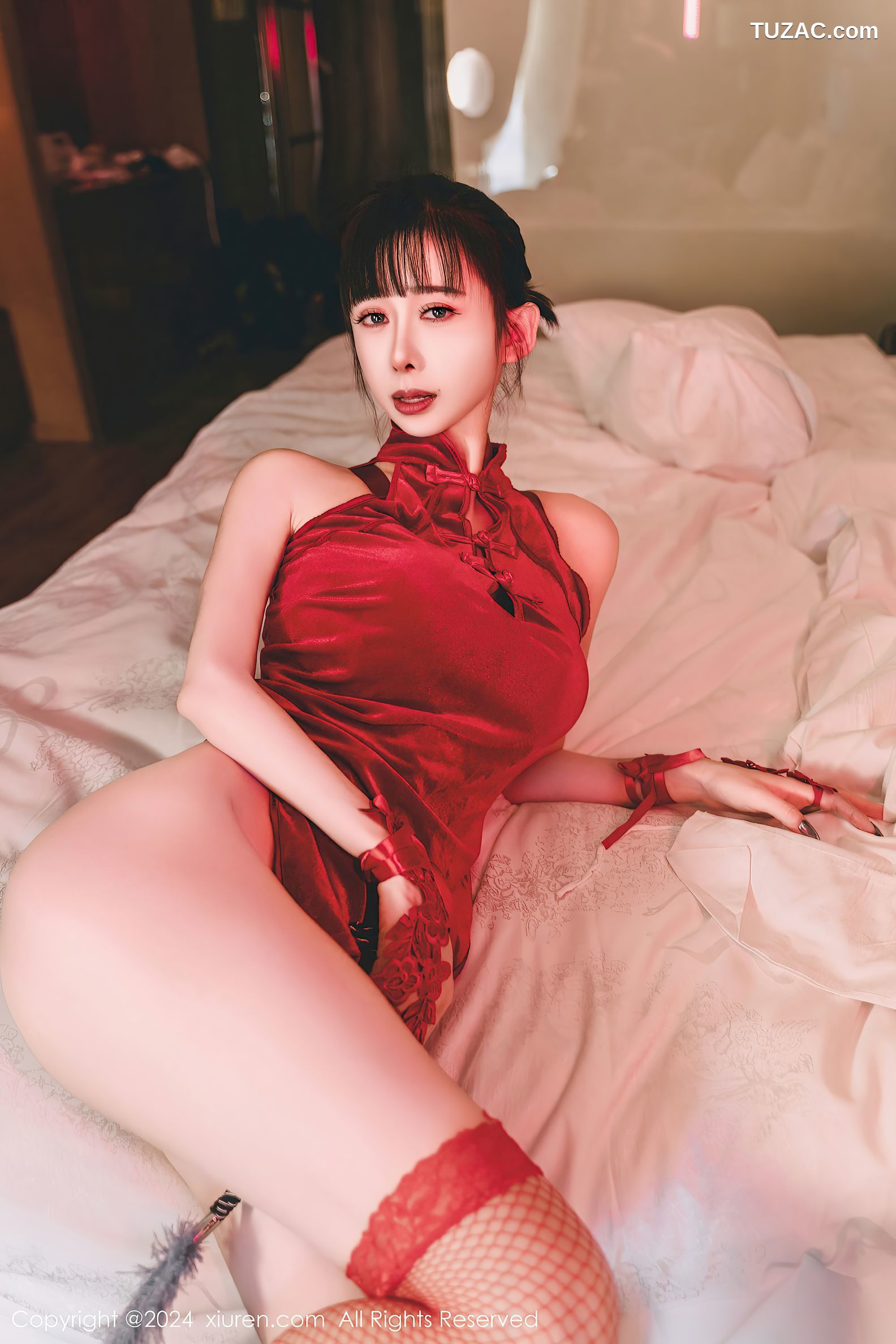 XiuRen秀人网-8047-宝宝甜-酒后微醺-红色情趣短旗袍内衣爆乳-2024.02.01