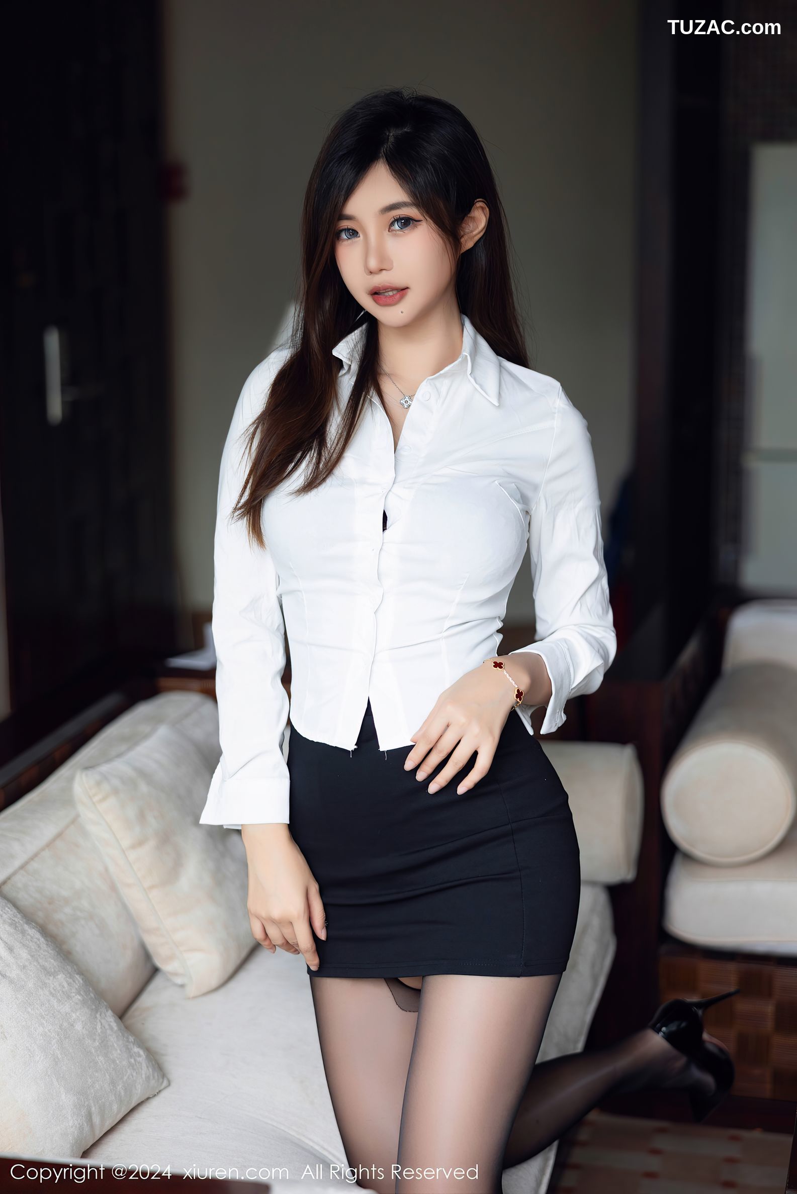 XiuRen秀人网-8053-绮里嘉ula-白衬衫黑短裙黑色蕾丝内衣黑丝-2024.02.02