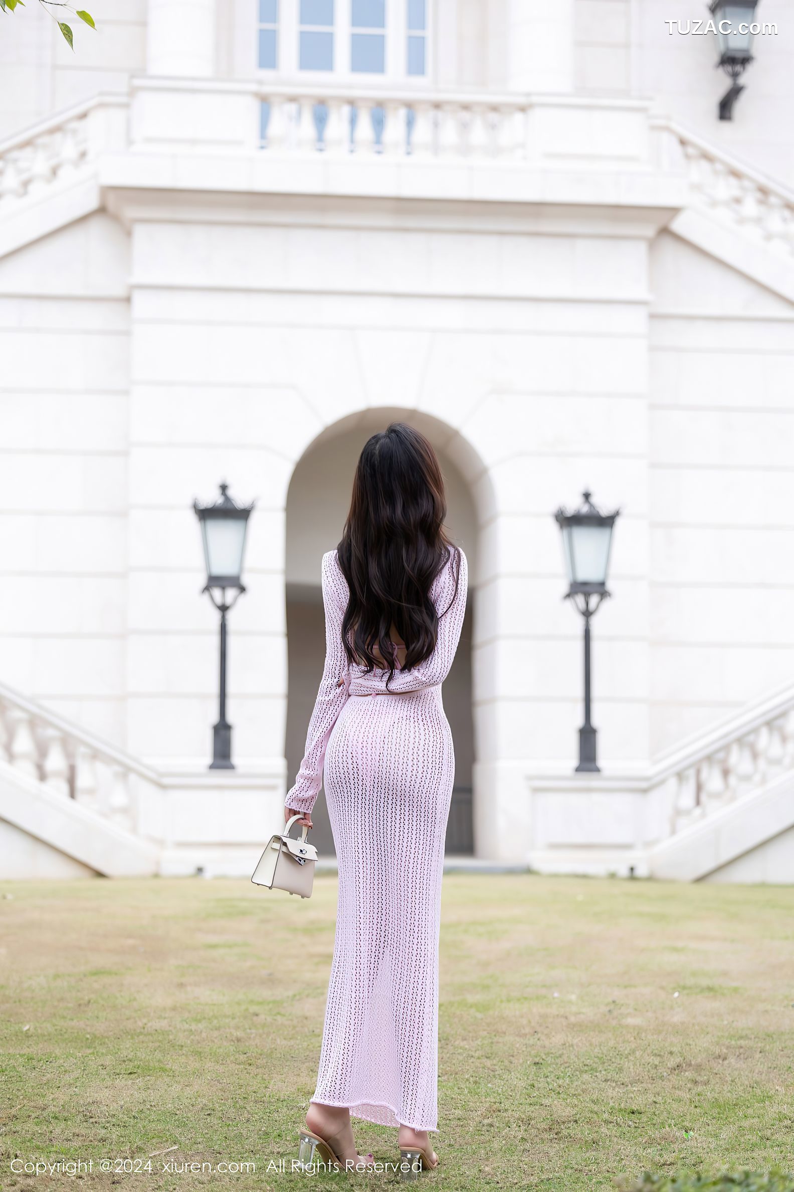 XiuRen秀人网-8055-王馨瑶yanni-淡粉连衣长裙粉色内衣-黑蕾丝情趣内衣黑丝-2024.02.02