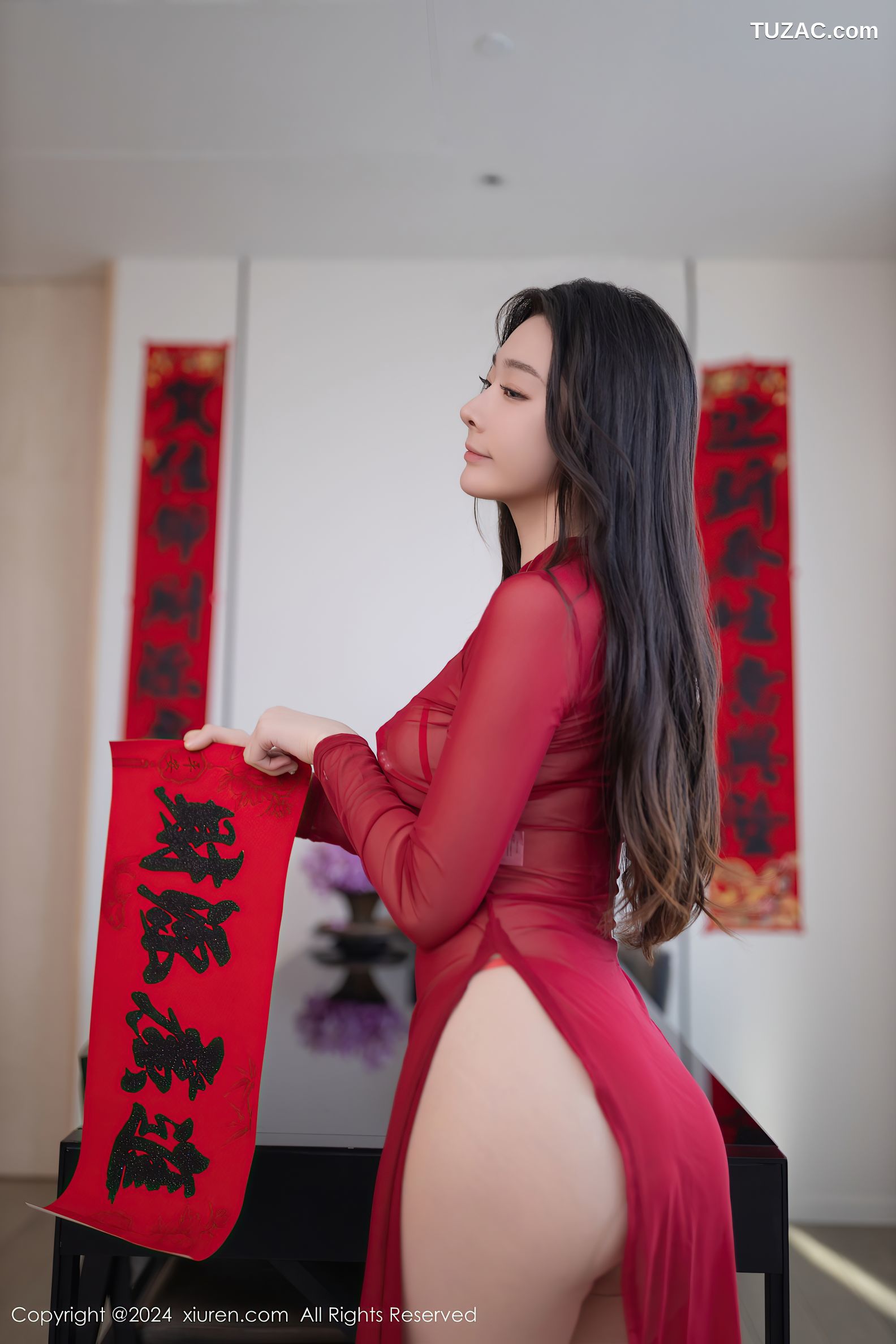 XiuRen秀人网-8085-小逗逗-新年主题红纱轻透短裙爆乳-2024.02.07