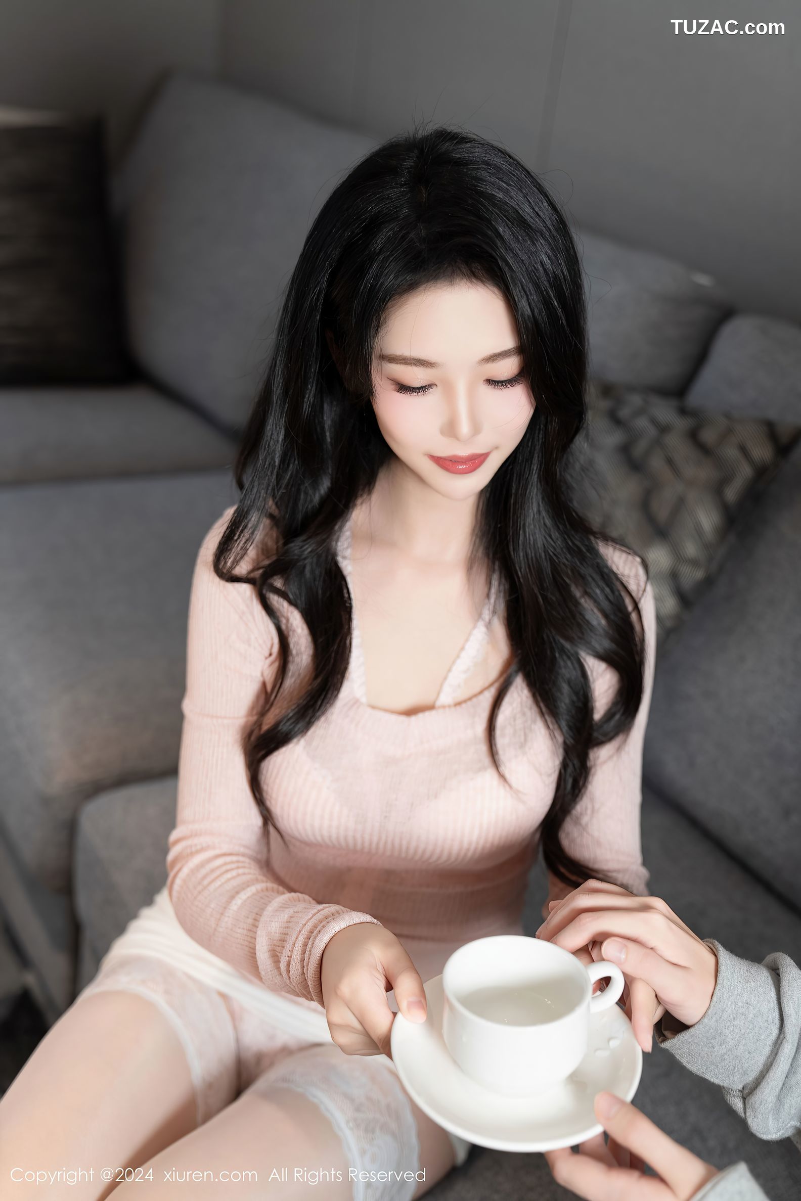 XiuRen秀人网-8086-利世-淡粉T白短裙-淡粉色蕾丝内衣-2024.02.07