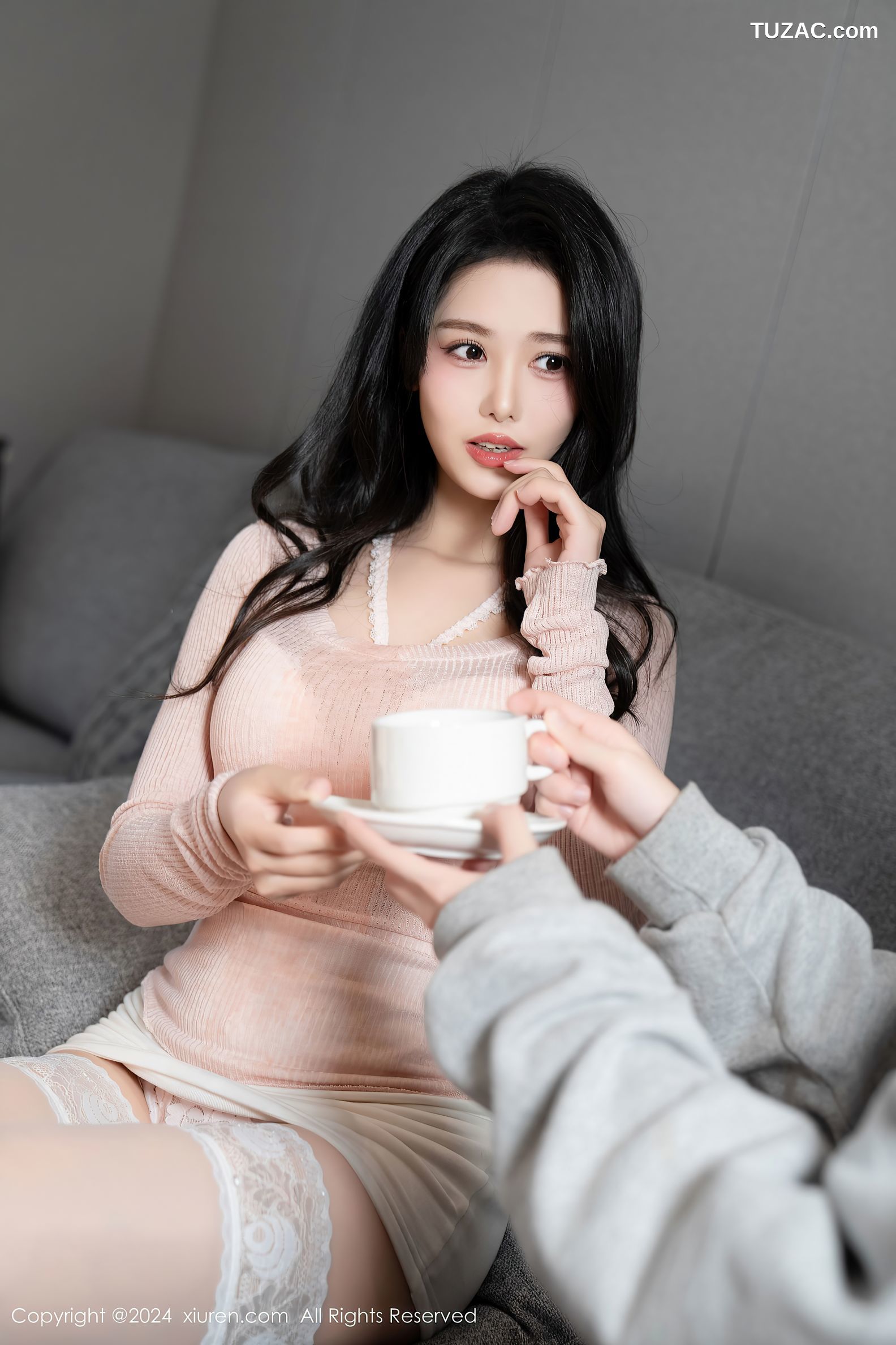 XiuRen秀人网-8086-利世-淡粉T白短裙-淡粉色蕾丝内衣-2024.02.07