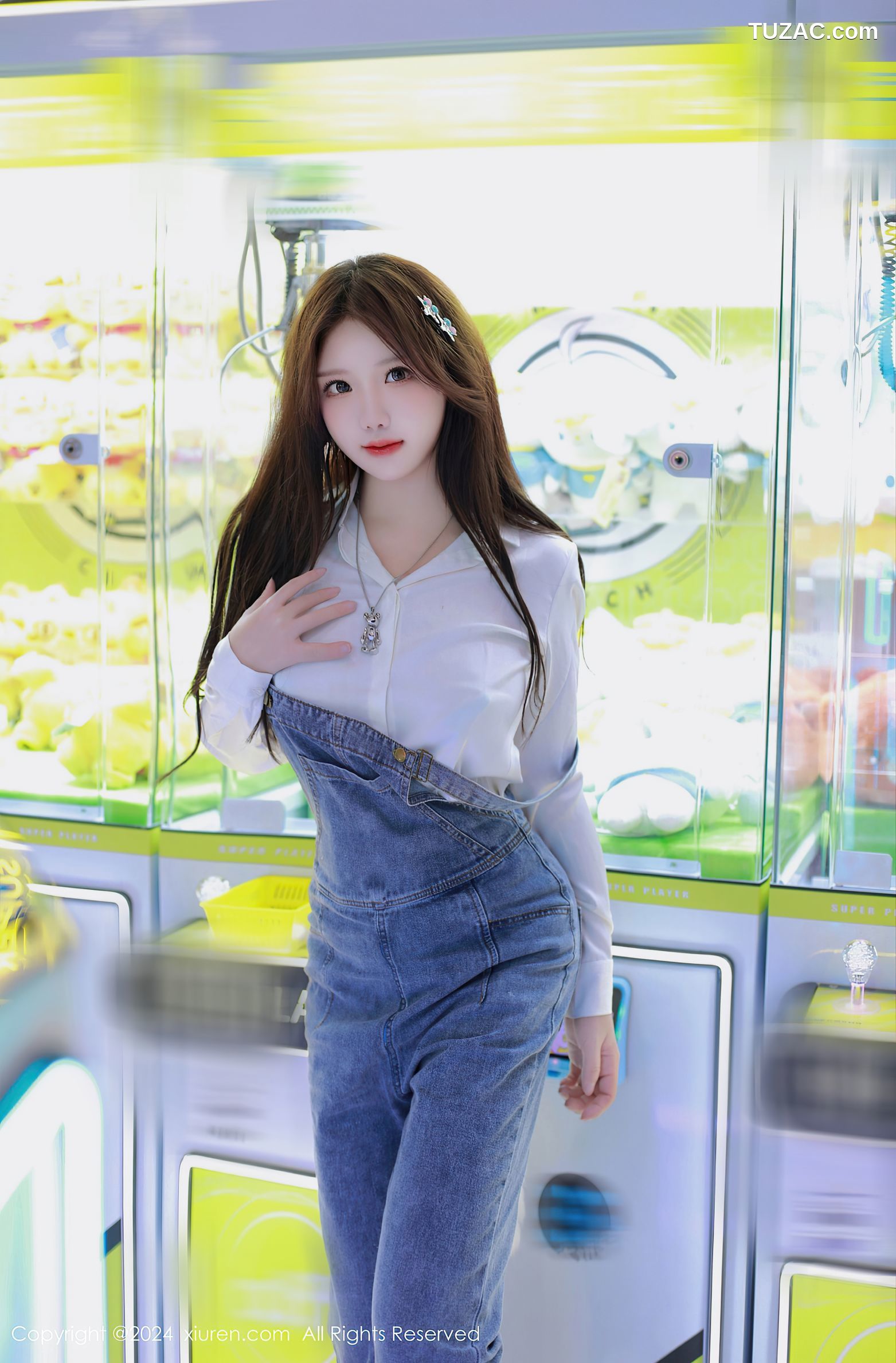 XiuRen秀人网-8087-小薯条nienie-电玩店场景白衫牛仔裤爆乳露出-2024.02.07