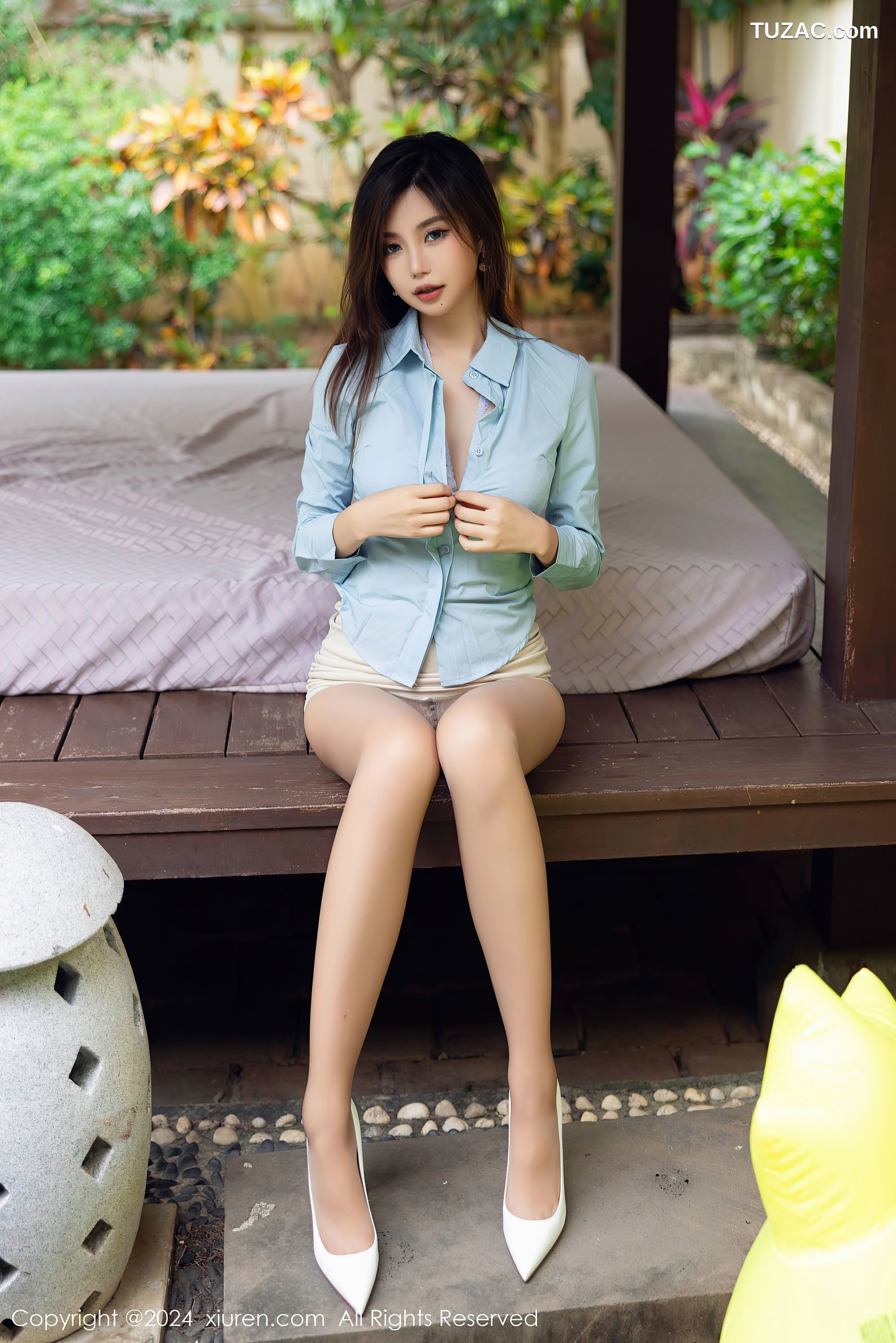 XiuRen秀人网-8094-绮里嘉ula-淡蓝衬衫米色短裙白色蕾丝情趣内衣-2024.02.08