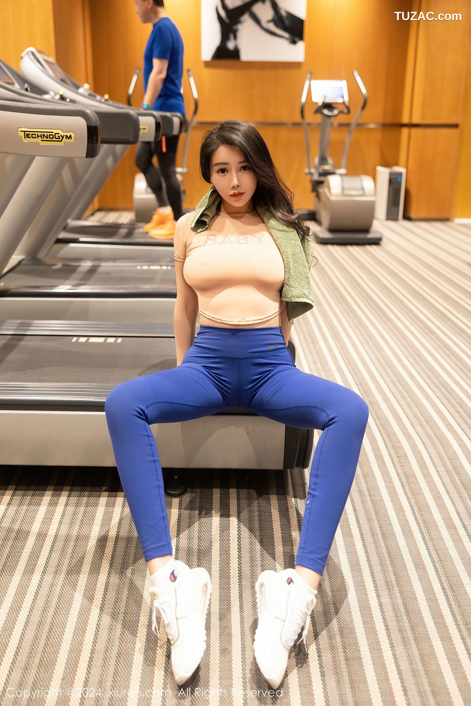 XiuRen秀人网-8100-李若汐-健身馆肉色T蓝色运动裤爆乳-2024.02.18