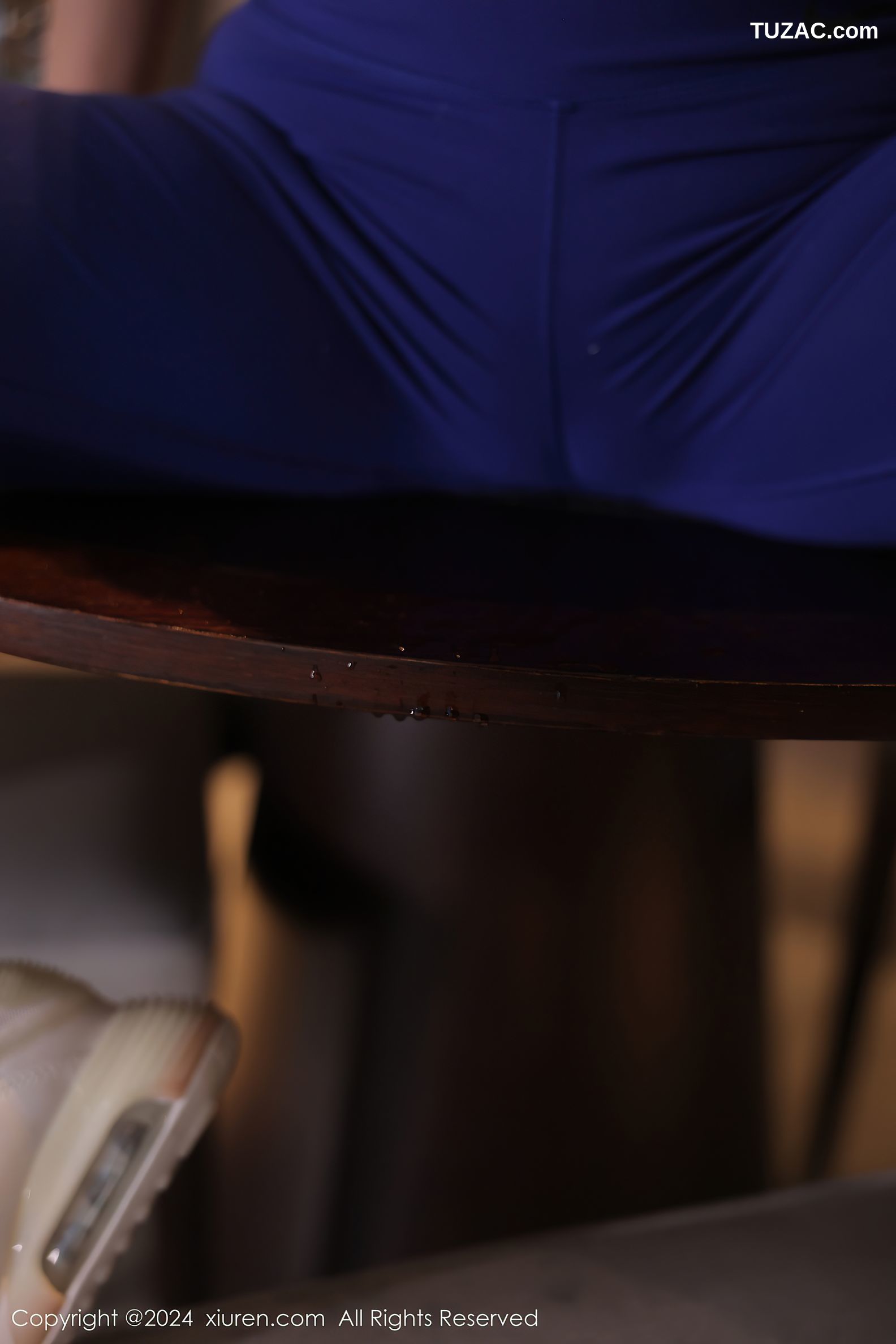 XiuRen秀人网-8100-李若汐-健身馆肉色T蓝色运动裤爆乳-2024.02.18