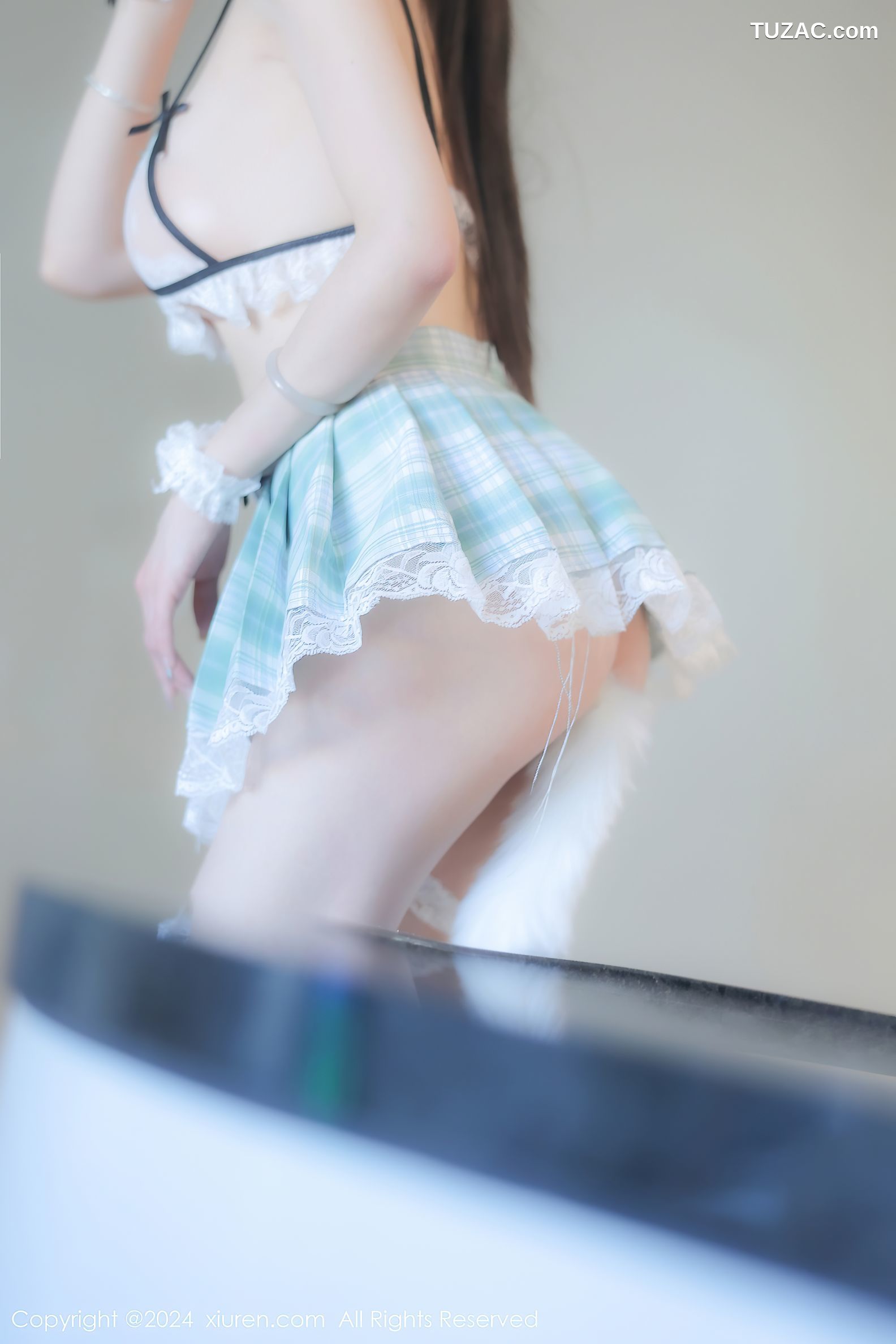 XiuRen秀人网-8108-林幼一-白蕾丝边蓝绿短裙轻透bra小狐狸-2024.02.19