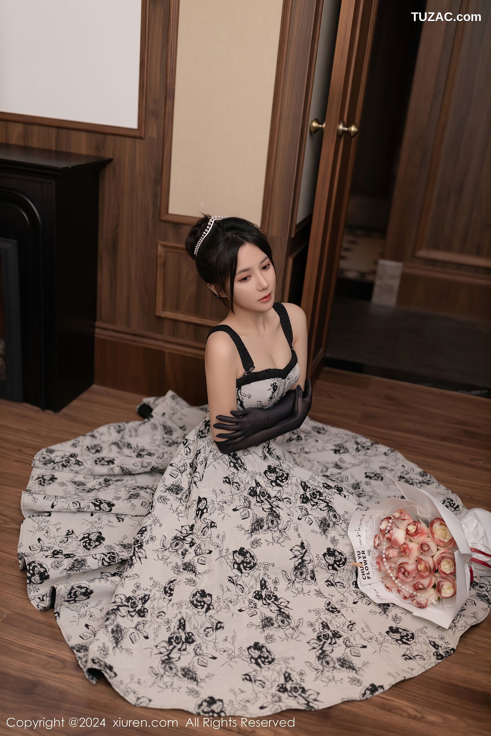 XiuRen秀人网-8109-鱼子酱Fish-生日主题-黑白长裙黑蕾丝内衣黑丝-2024.02.19