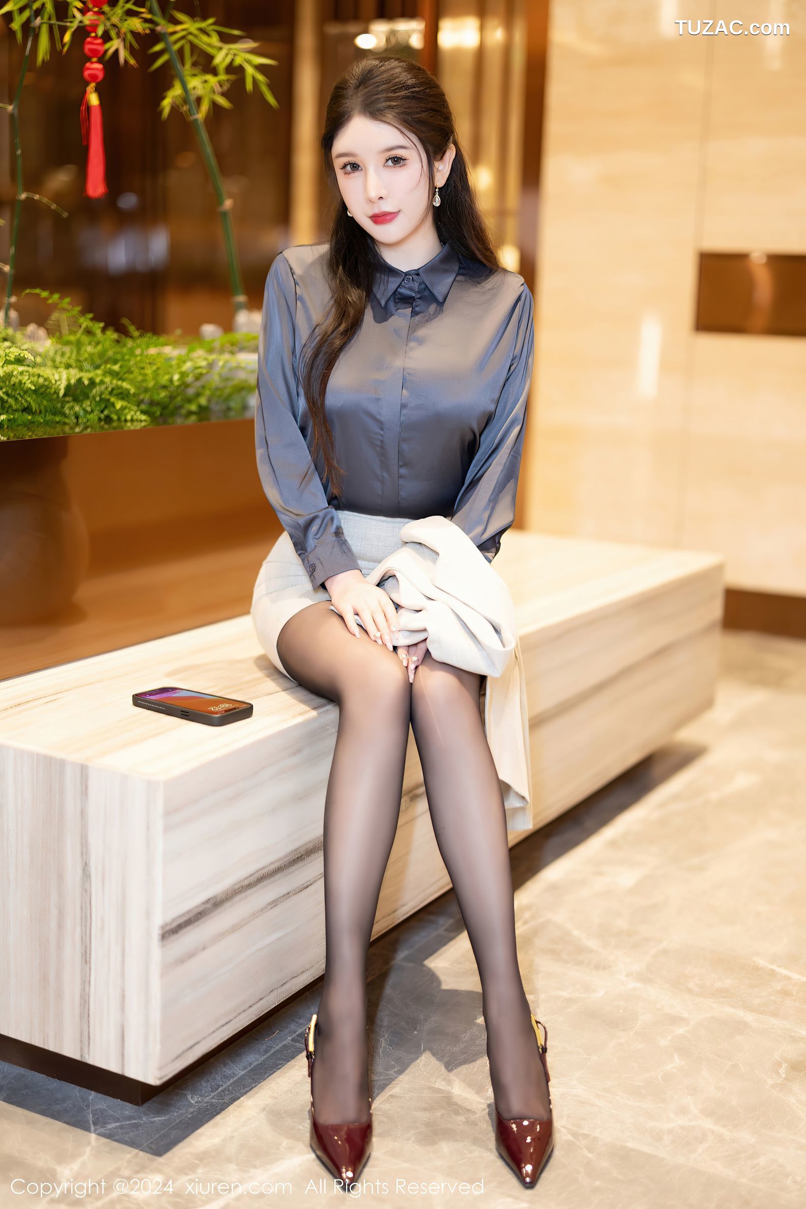 XiuRen秀人网-8126-李丽莎-OL白裙装黑衬衫黑丝-2024.02.22