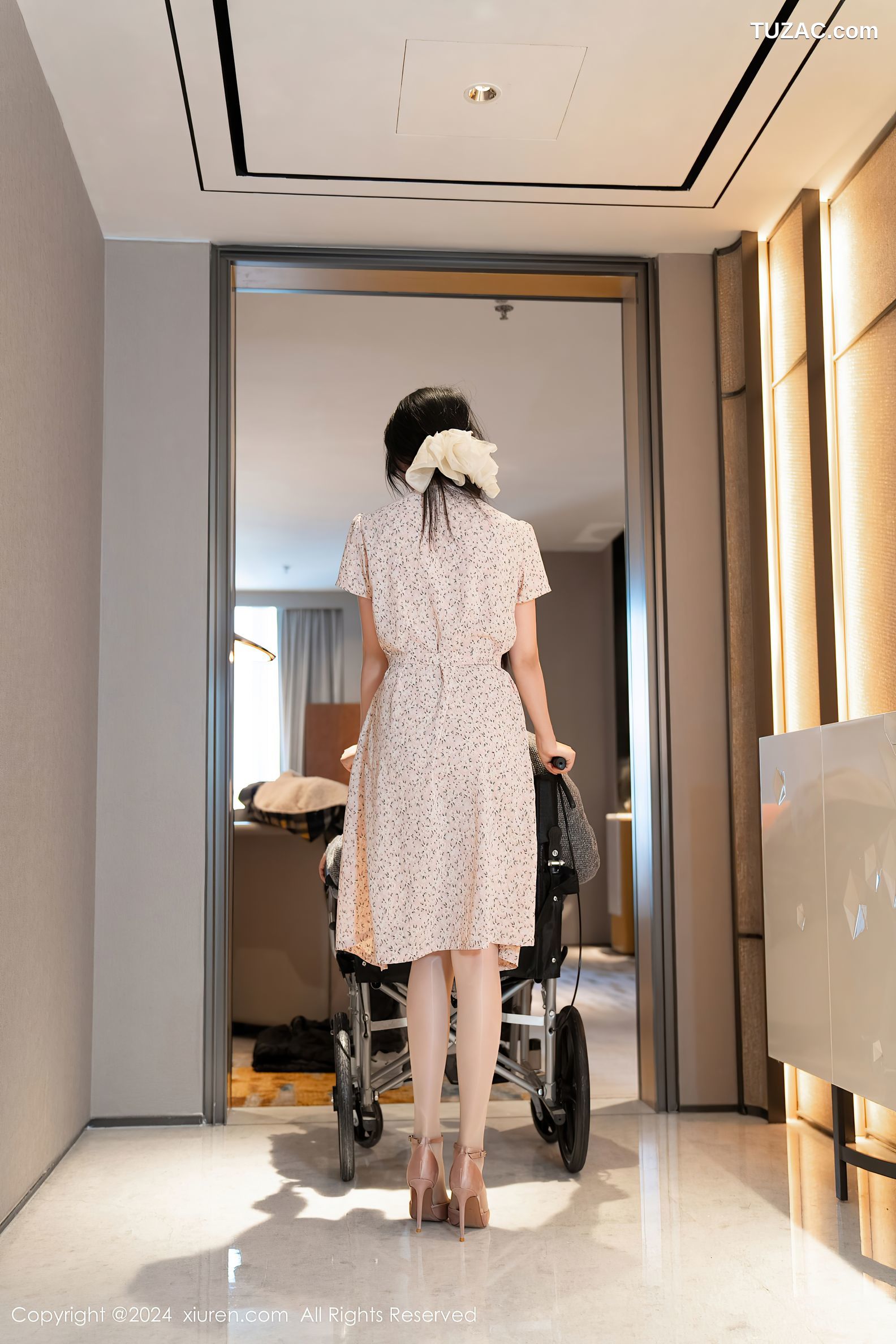 XiuRen秀人网-8130-利世-人妻家政服务-2024.02.22
