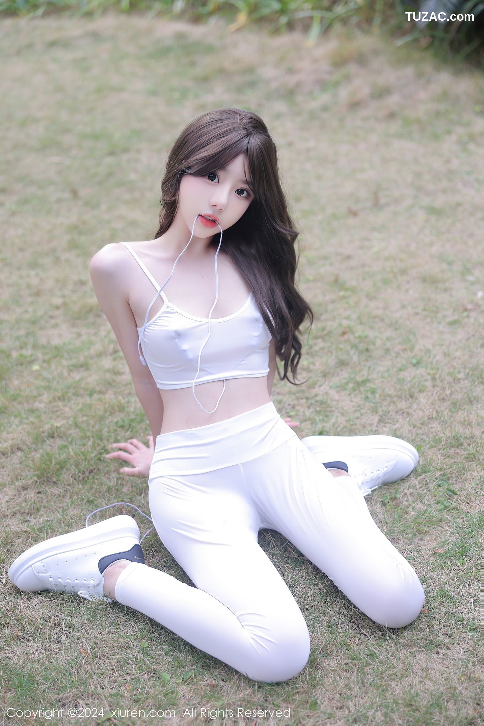 XiuRen秀人网-8132-桃妖夭-白色吊带情趣紧身裤湿身爆乳2024.02.23