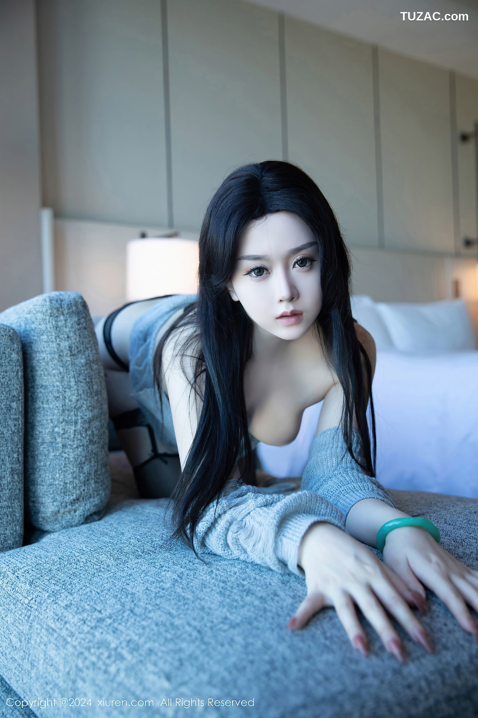 XiuRen秀人网-8149-林杉杉-灰色毛衣黑丝-2024.02.28