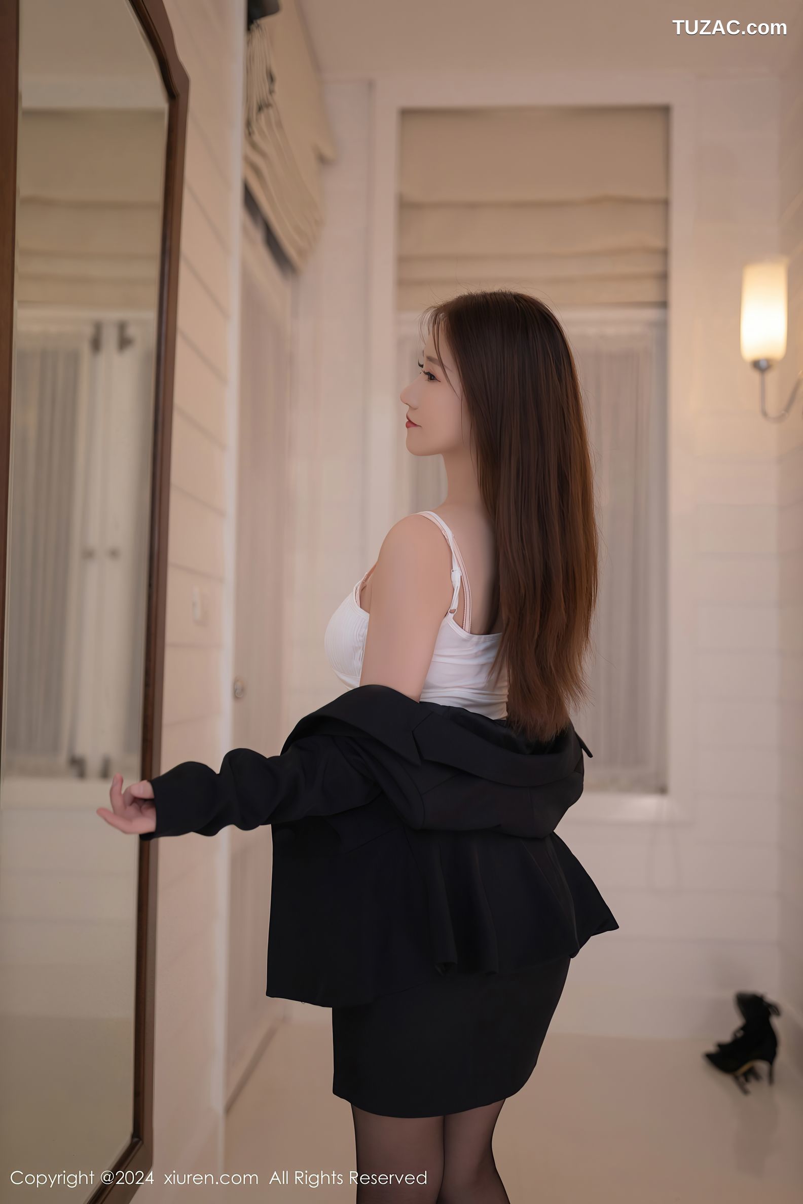 XiuRen秀人网-8151-杏子Yada-OL黑色裙装淡粉内衣黑丝-2024.02.28