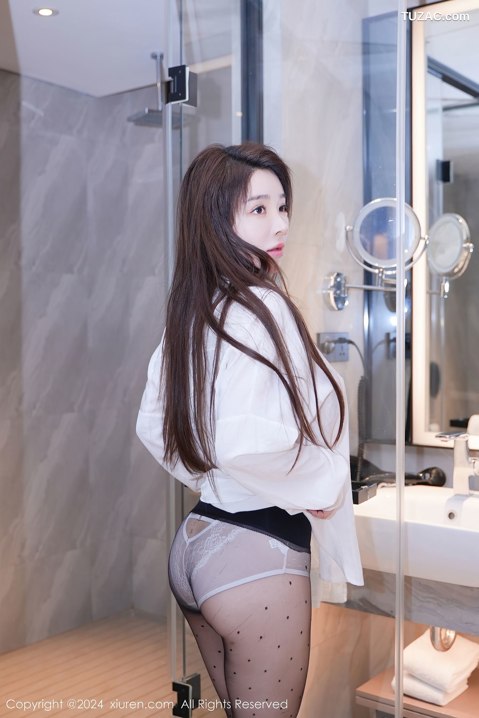 XiuRen秀人网-8184-雨儿酱eve-白衬衫湿身黑丝爆乳-2024.03.06