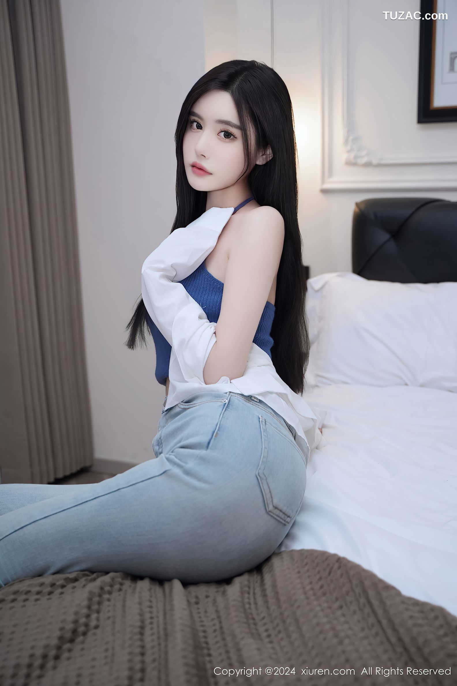 XiuRen秀人网-8186-晚苏susu-白衬衣蓝吊带牛仔裤-2024.03.06