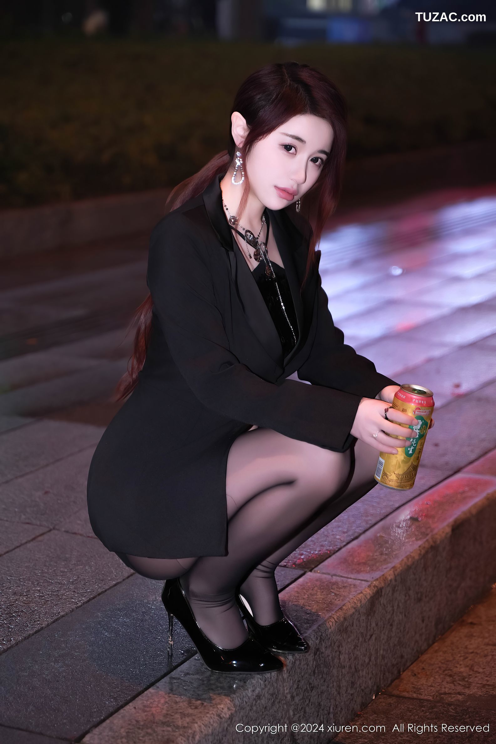 XiuRen秀人网-8199-美七-Mia-OL黑西装外套黑短裤黑丝-2024.03.08