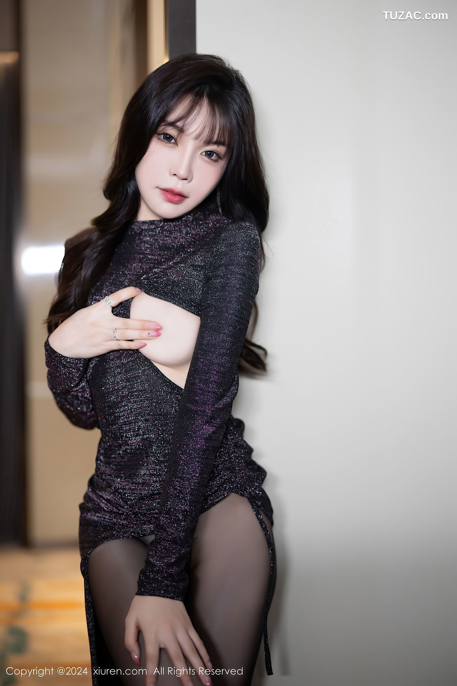 XiuRen秀人网-8200-徐莉芝Booty-黑色礼服裙黑丝紫色蕾丝情趣内衣-2024.03.08