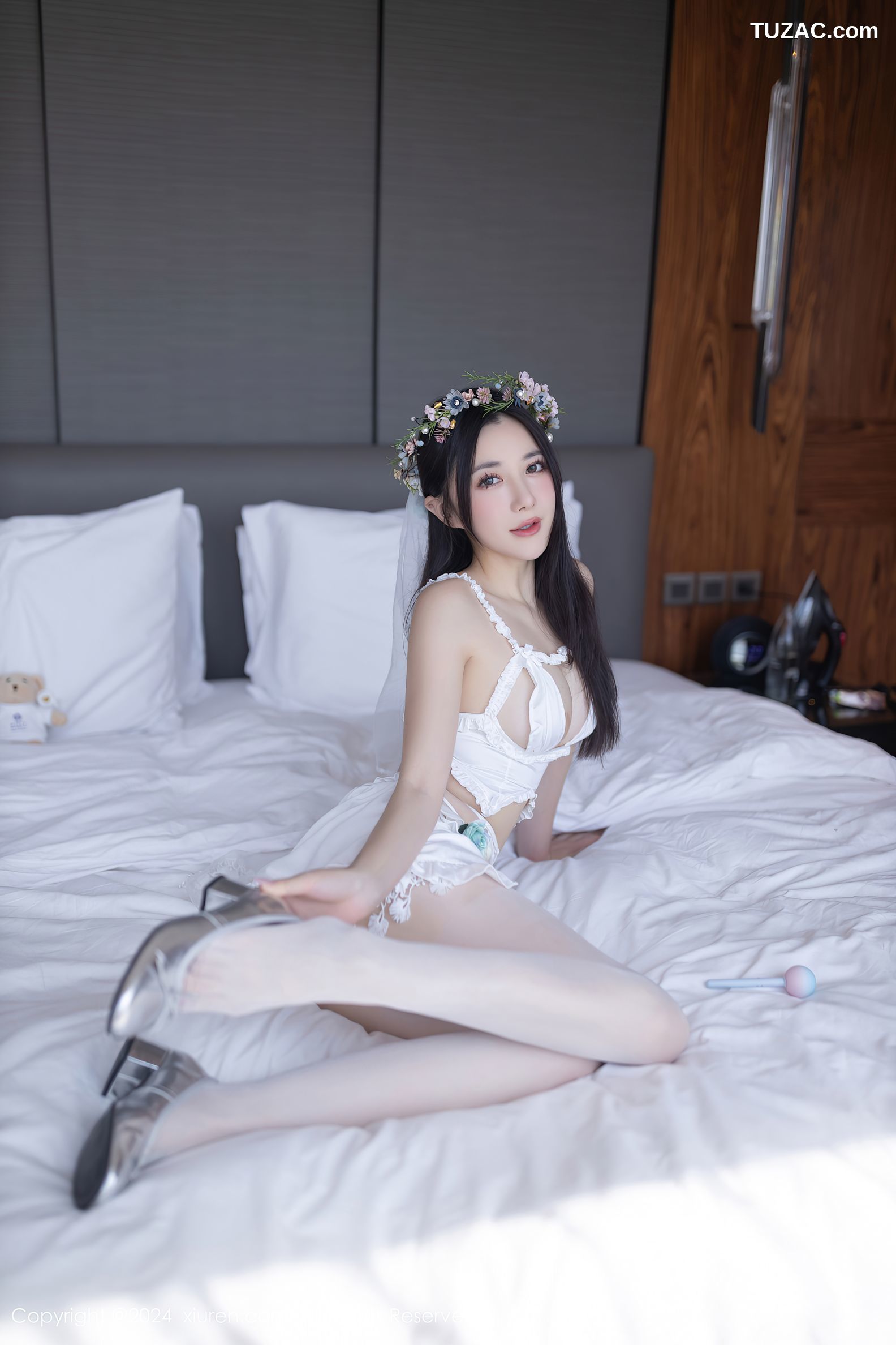 XiuRen秀人网-8201-鱼子酱Fish-白色情趣内衣爆乳-2024.03.08