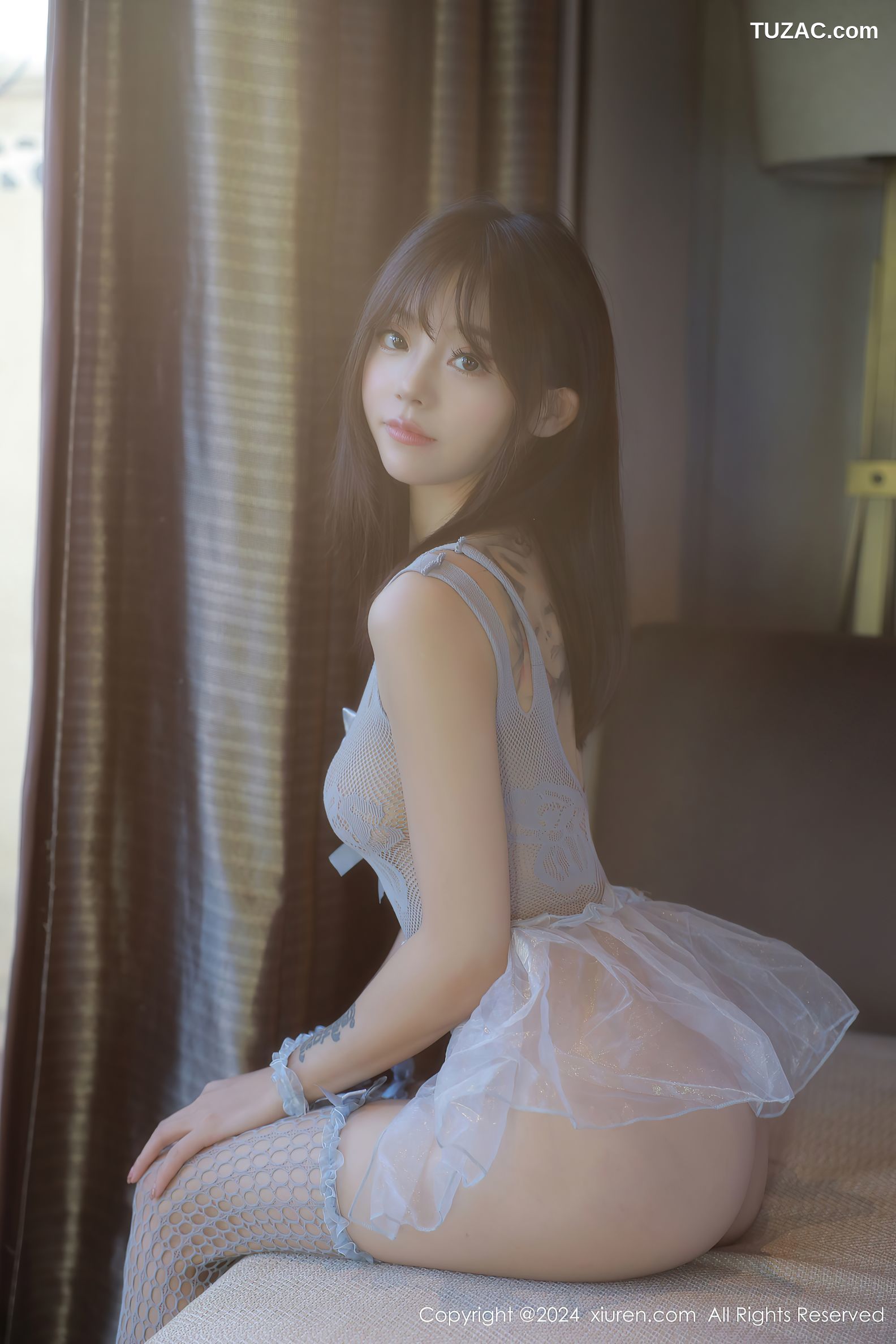 XiuRen秀人网-8214-佘贝拉Bella-灰色轻透薄纱情趣服饰-2024.03.12