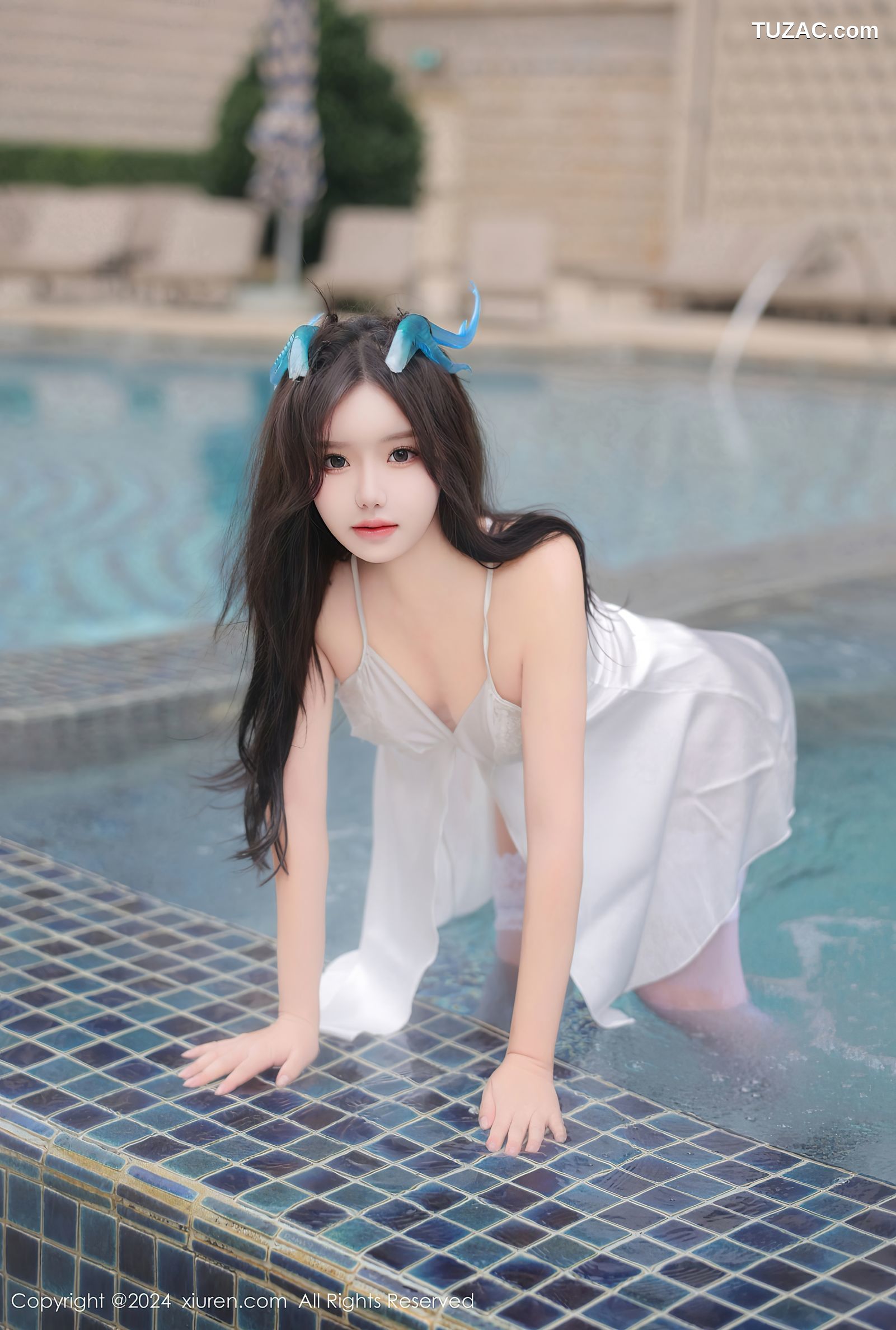 XiuRen秀人网-8218-小薯条nienie-澳门旅拍-泳池白纱泳装湿身肛塞-2024.03.12