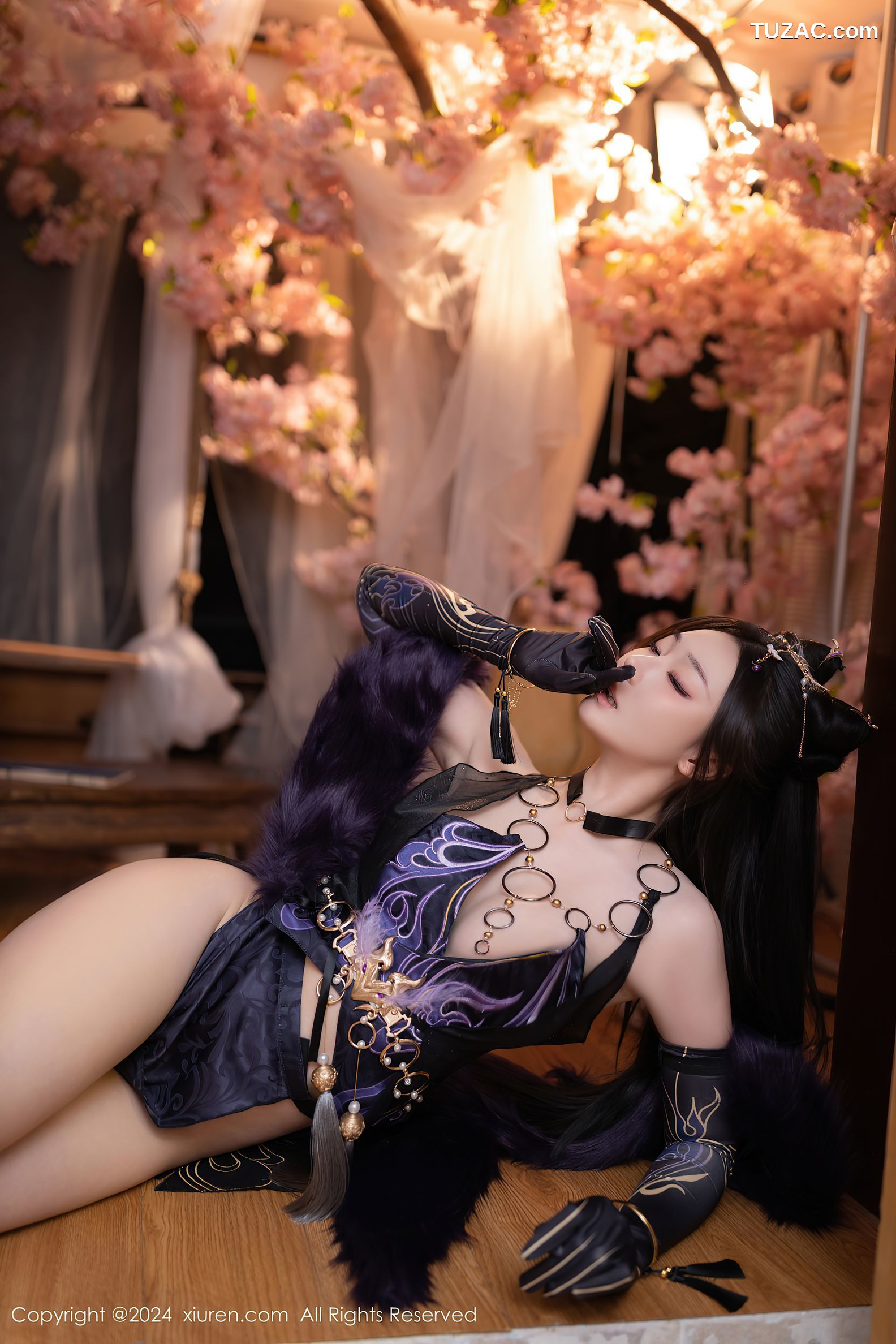 XiuRen秀人网-8232-小逗逗-紫色玉玲珑-2024.03.14