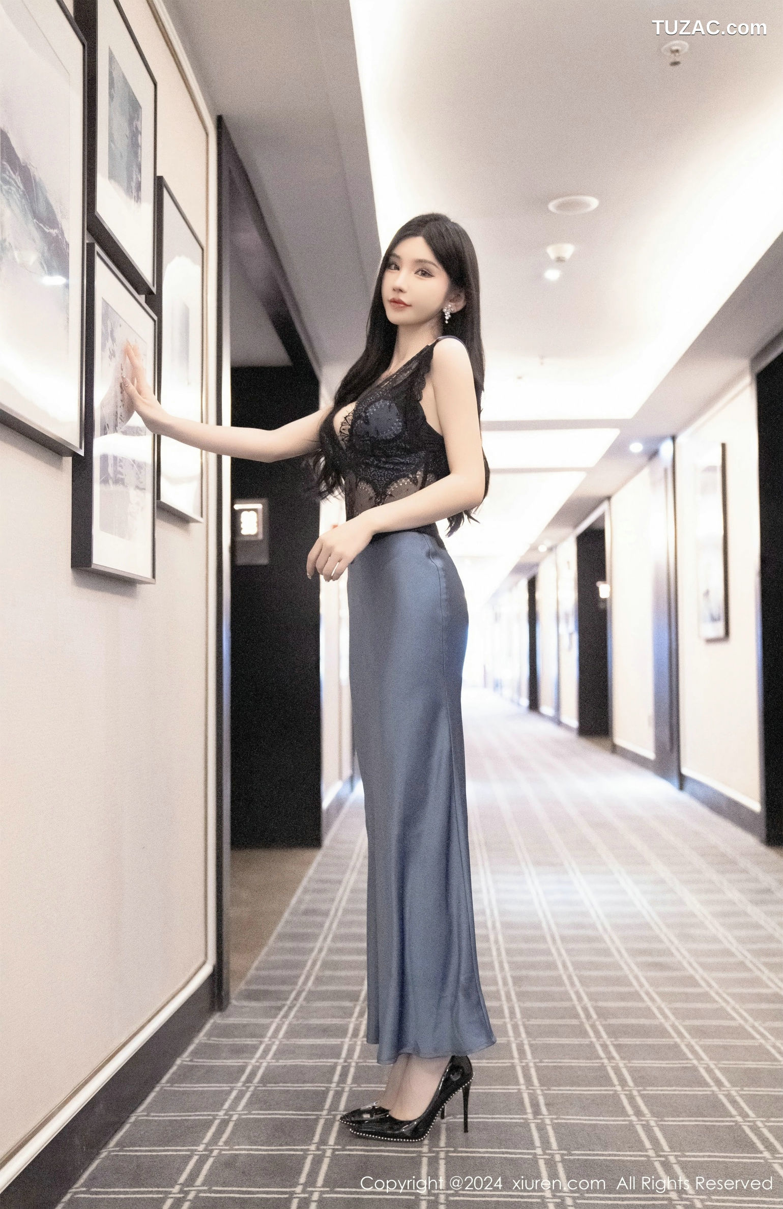 XiuRen秀人网-8242-周于希Sally-主题《今晚留下陪你》黑色蕾丝轻透黑纱黑丝爆乳-2024.03.15