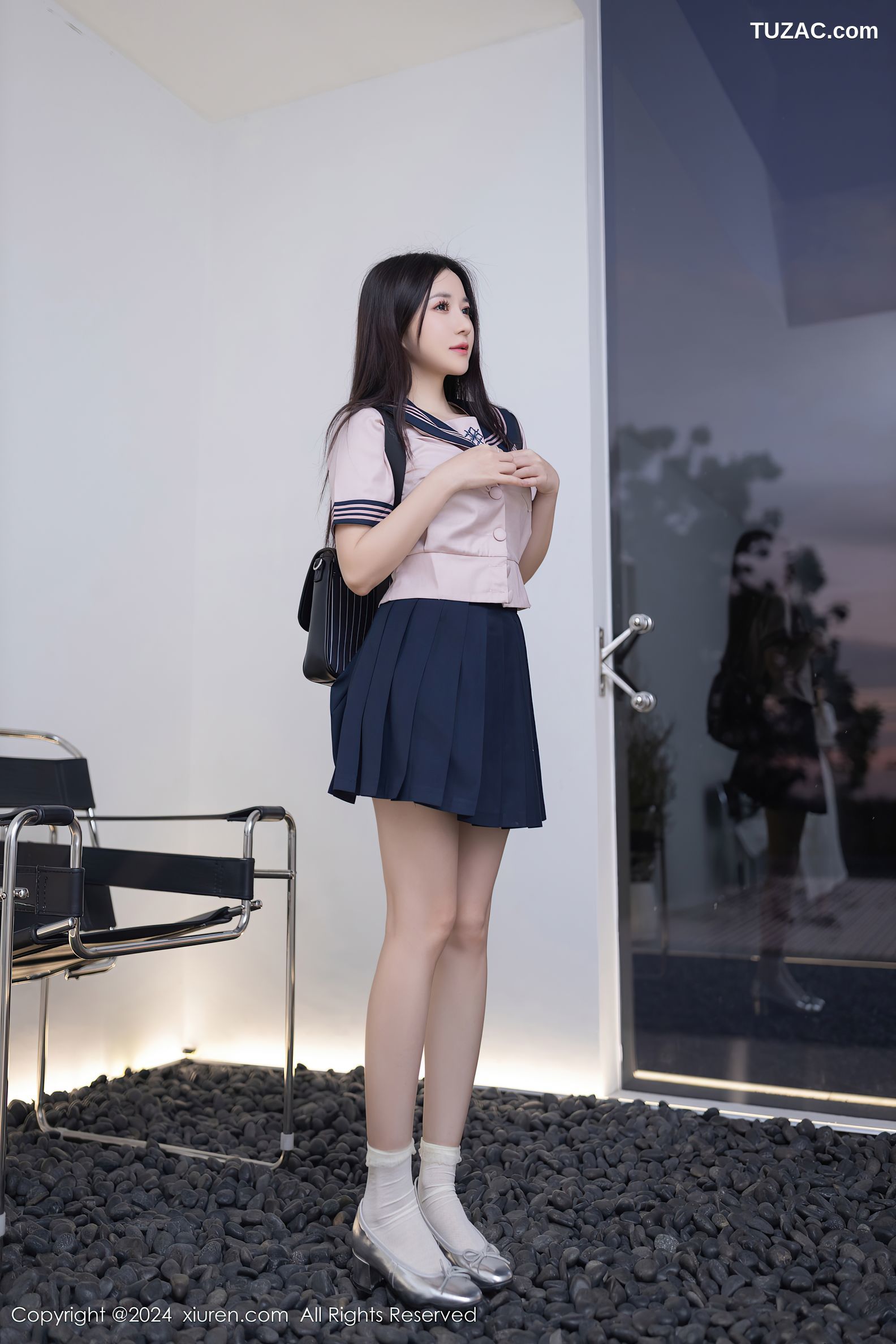 XiuRen秀人网-8244-鱼子酱Fish-泰国旅拍-学生装白衬衫黑短裙黑蕾丝内衣台球桌脱光-2024.03.15