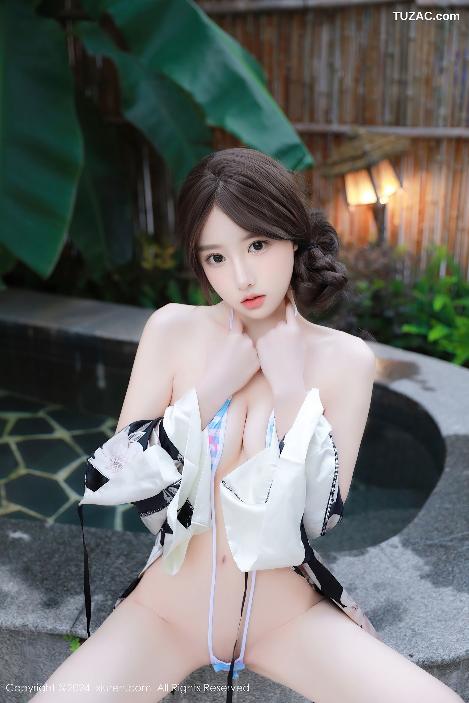 XiuRen秀人网-8277-桃妖夭-超小比基尼泳池爆乳-2024.03.22