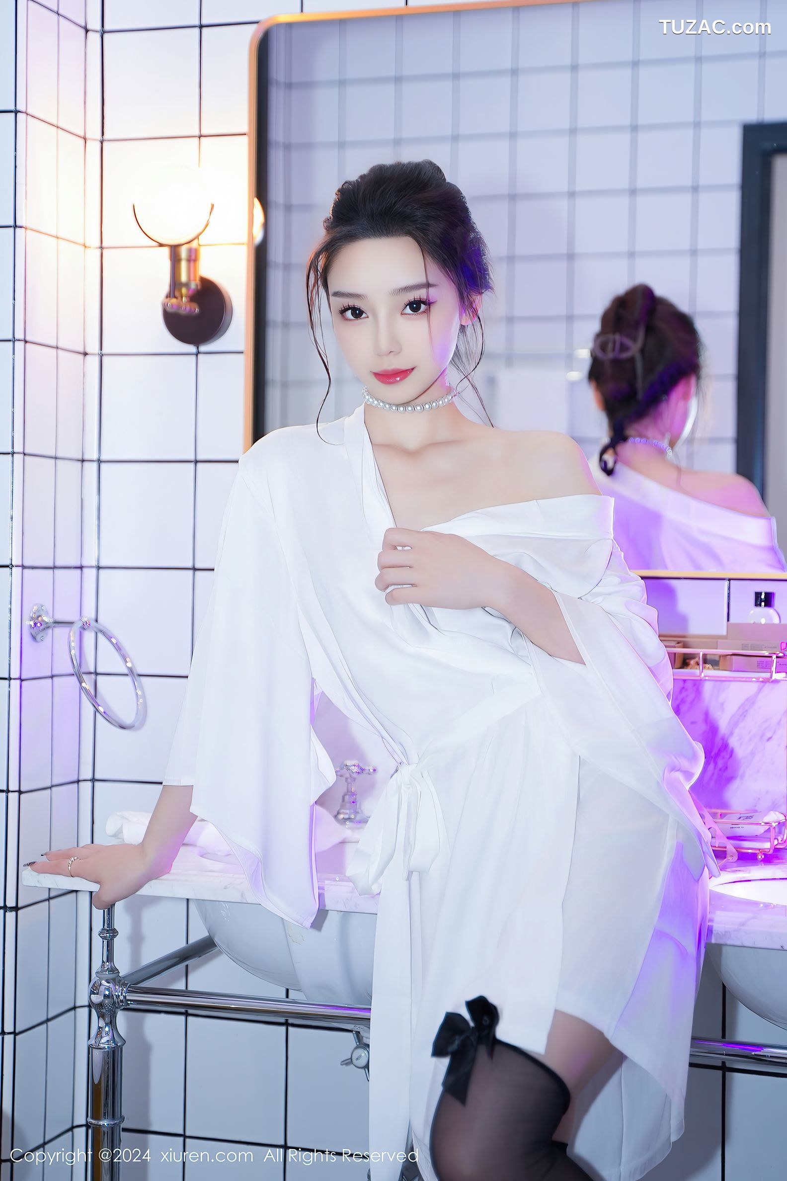 XiuRen秀人网-8283-苏曼兮-浴室场景白色浴袍黑丝湿身-2024.03.25