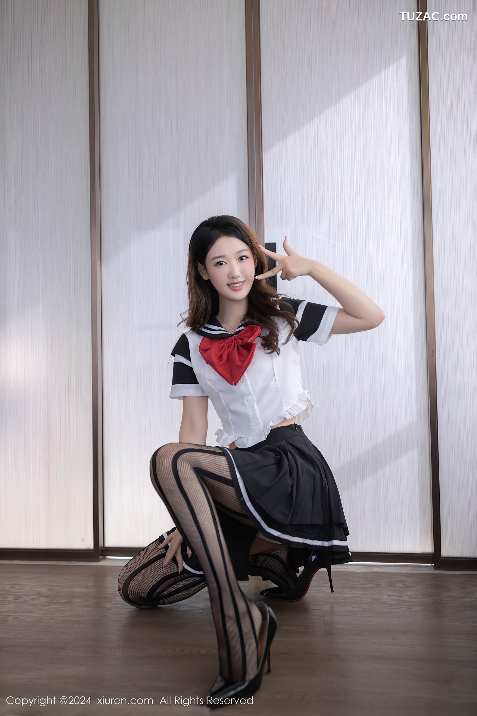 XiuRen秀人网-8287-唐安琪-学生装白T黑色短裙黑丝白色内衣-2024.03.25