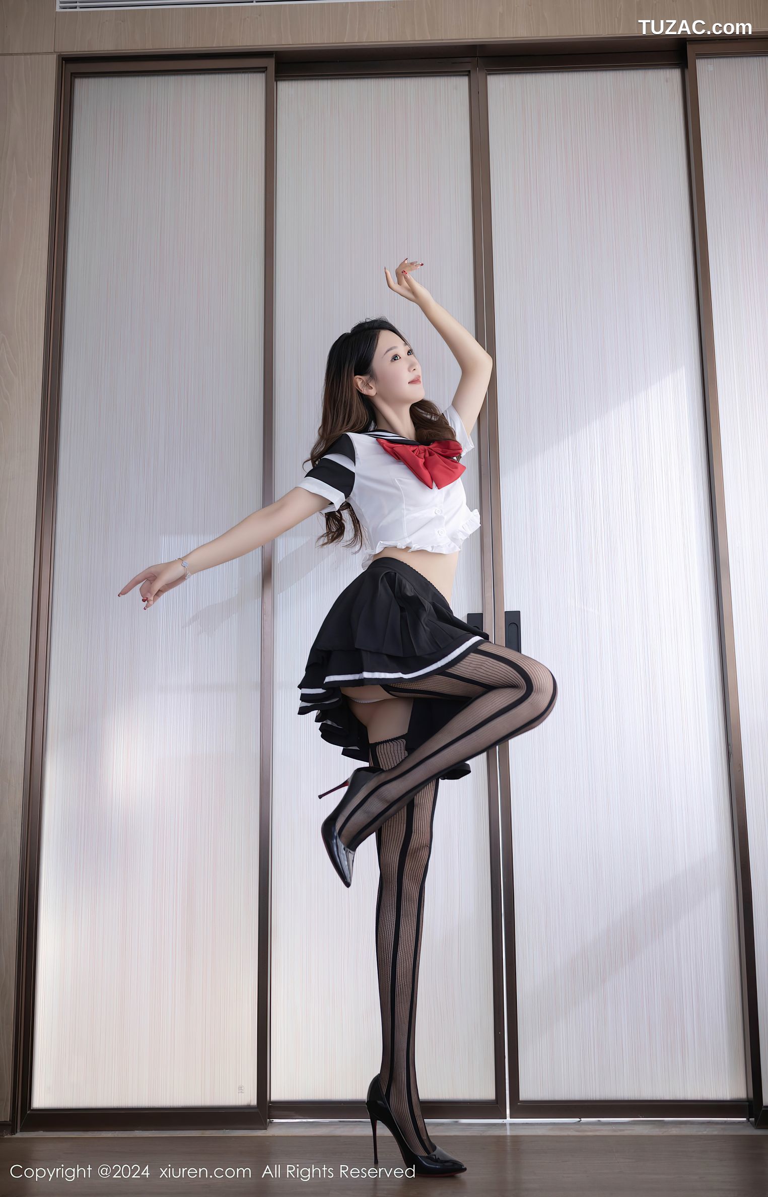 XiuRen秀人网-8287-唐安琪-学生装白T黑色短裙黑丝白色内衣-2024.03.25