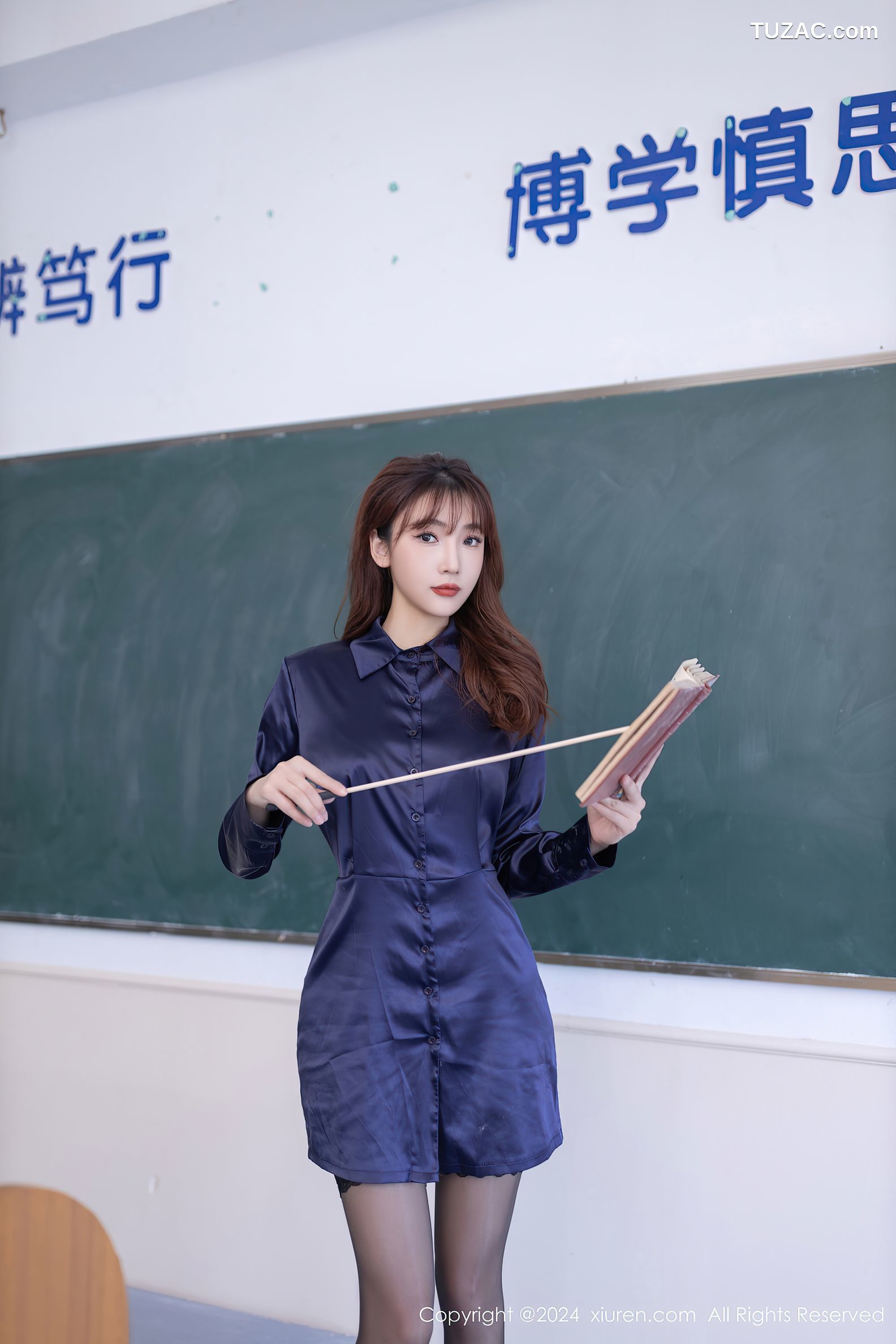 XiuRen秀人网-8309-陆萱萱-美女教师深蓝连衣短裙黑蕾丝内衣黑丝-2024.03.28