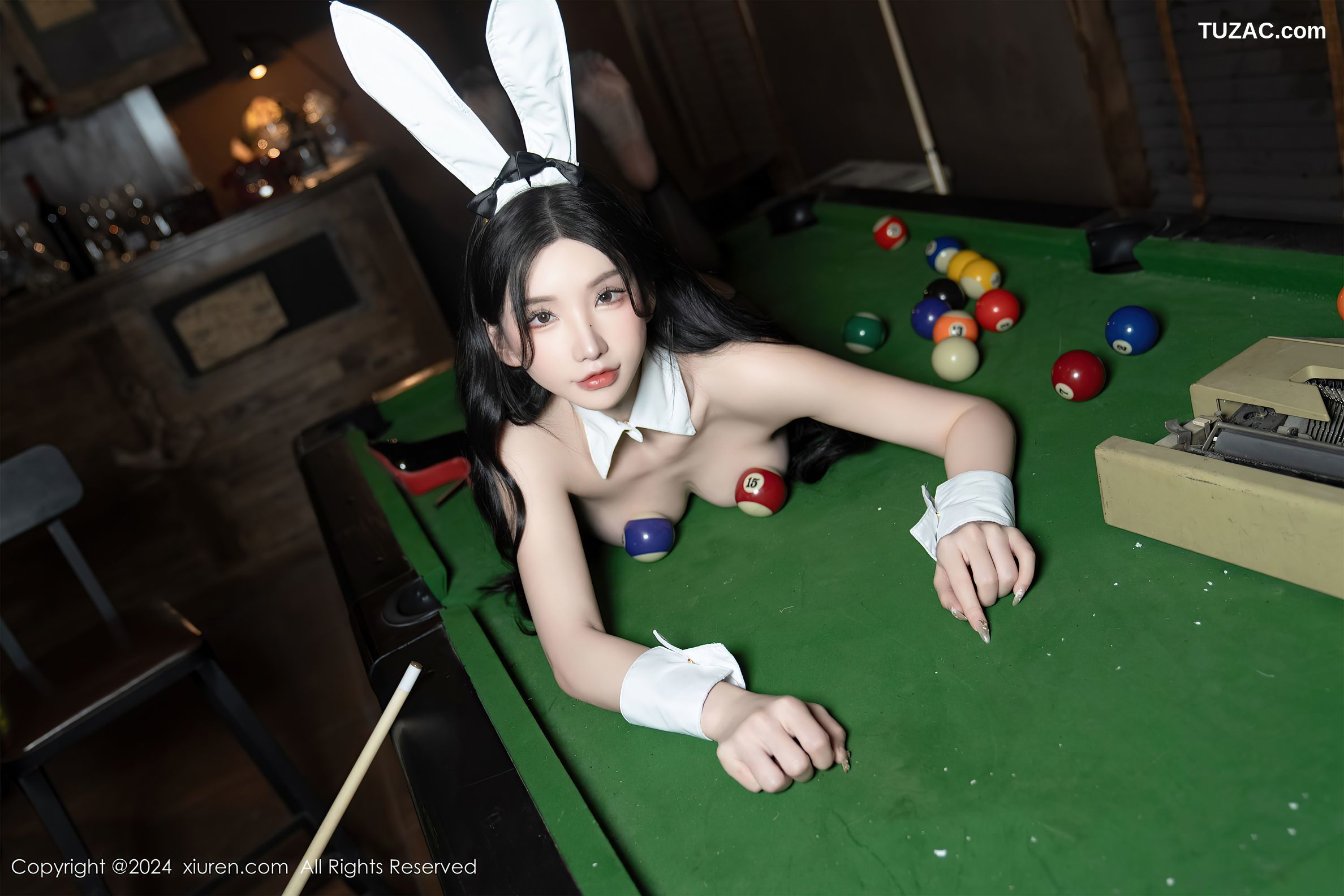 XiuRen秀人网-8318-周于希Sally-主题《赌约“赢家进洞”》白色兔女郎装黑丝爆乳-2024.03.29