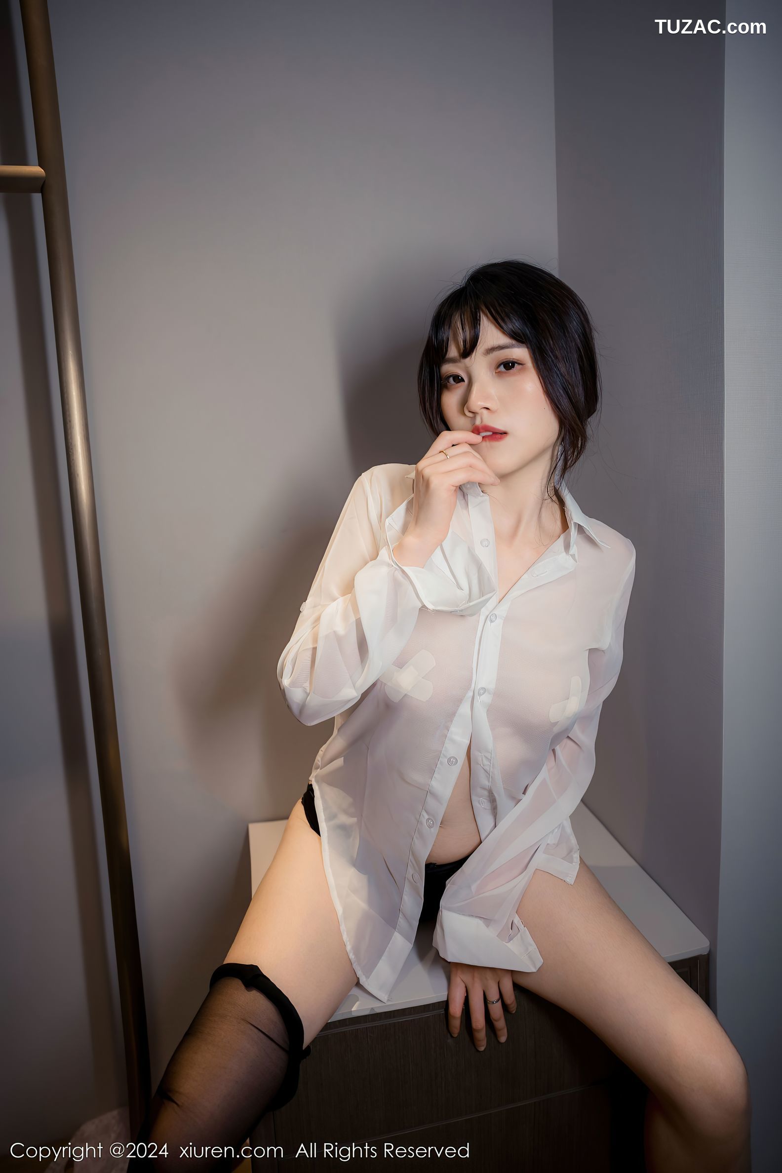 XiuRen秀人网-8320-唐安诺-黑色蕾丝内衣爆乳-2024.04.01