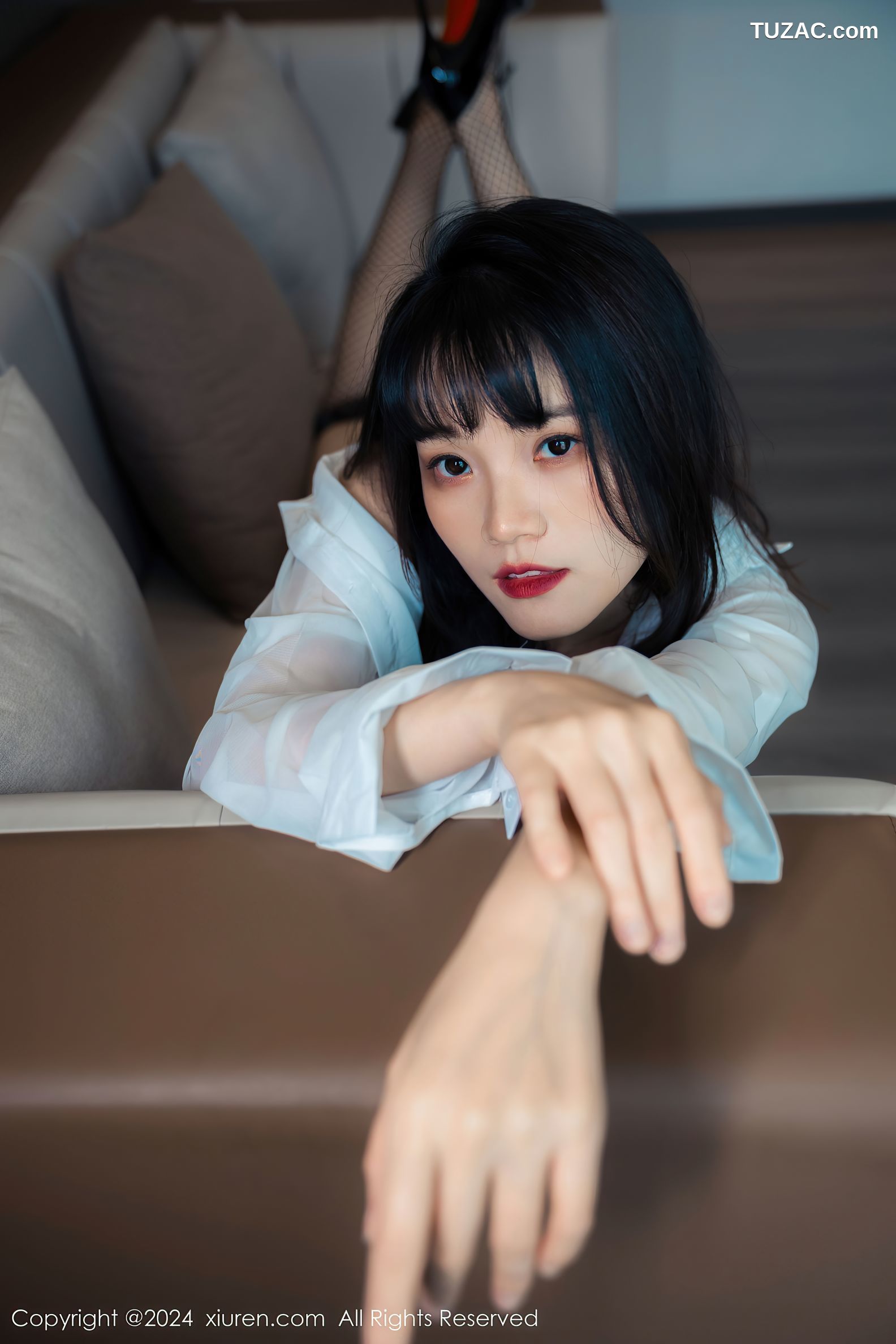 XiuRen秀人网-8320-唐安诺-黑色蕾丝内衣爆乳-2024.04.01