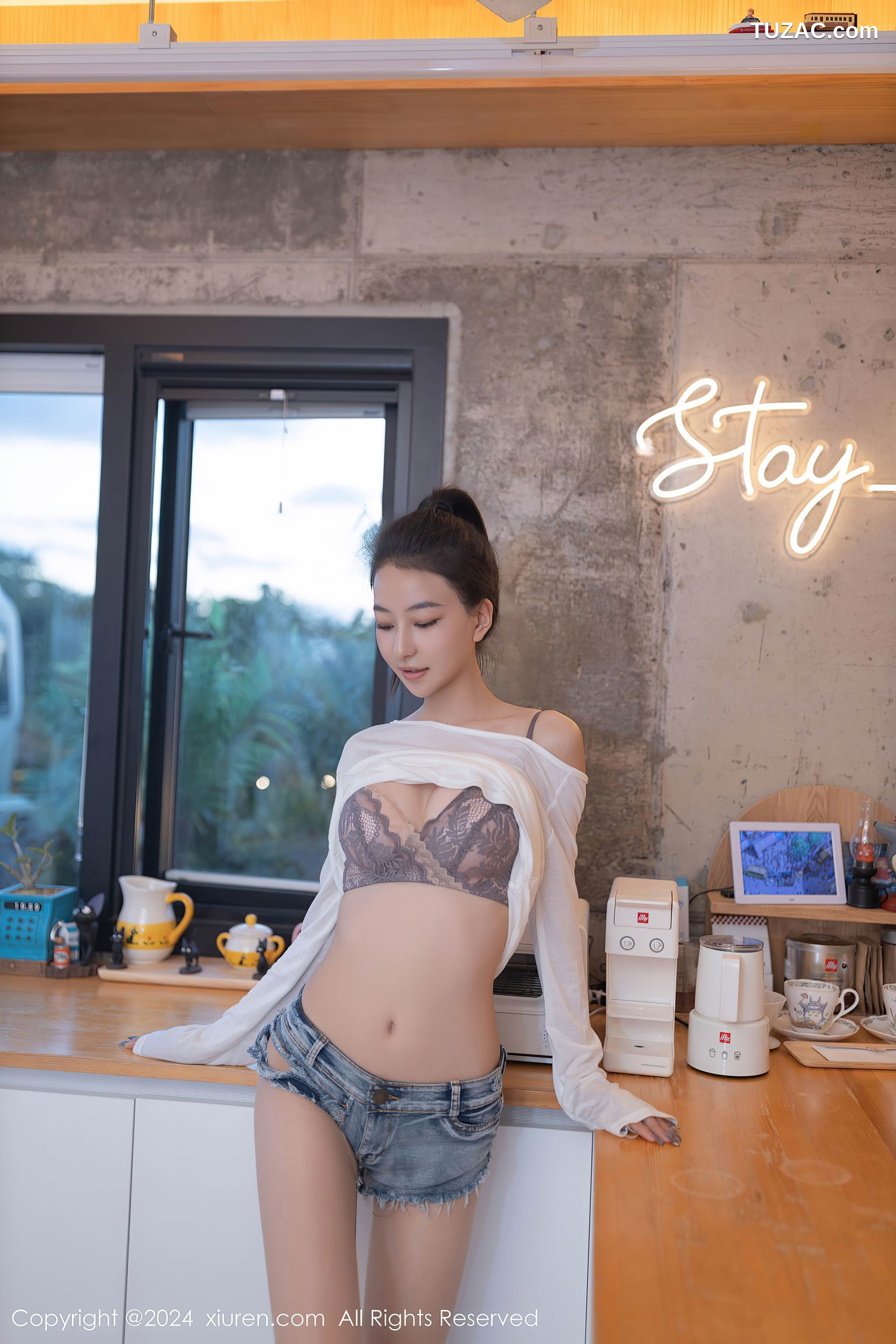 XiuRen秀人网-8345-熊小诺-轻透白T牛仔热裤-2024.04.07