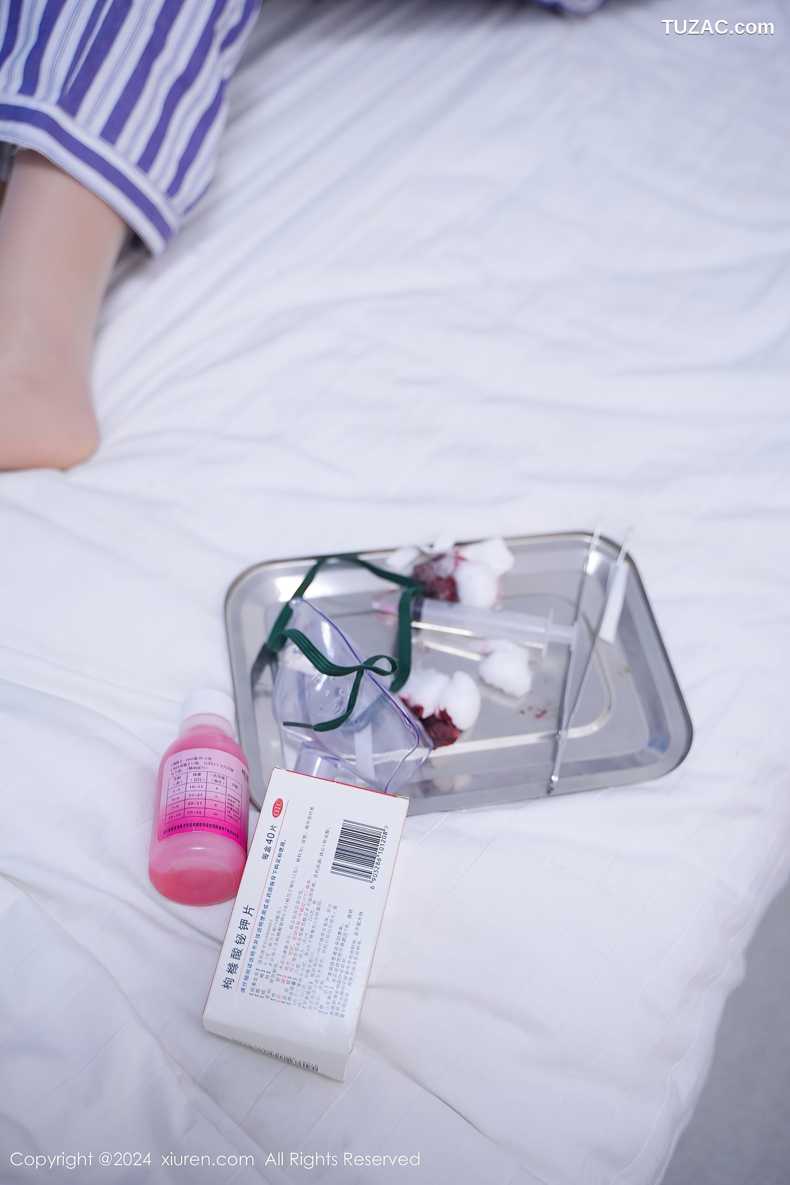 XiuRen秀人网-8346-Carol周妍希X-场景拍摄女患者角色扮演豹纹内裤爆乳-2024.04.07