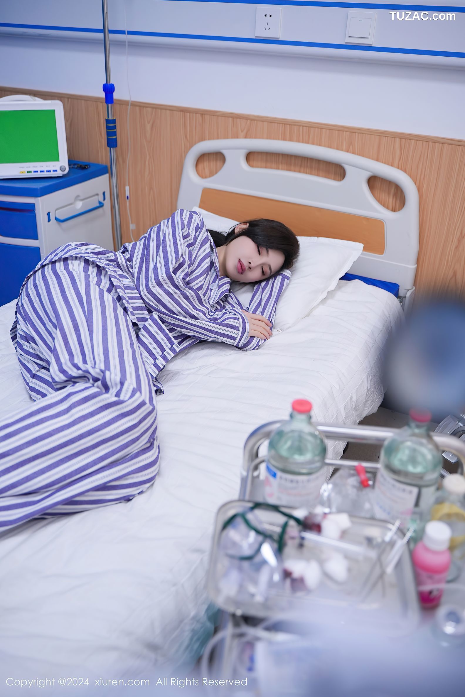 XiuRen秀人网-8346-Carol周妍希X-场景拍摄女患者角色扮演豹纹内裤爆乳-2024.04.07