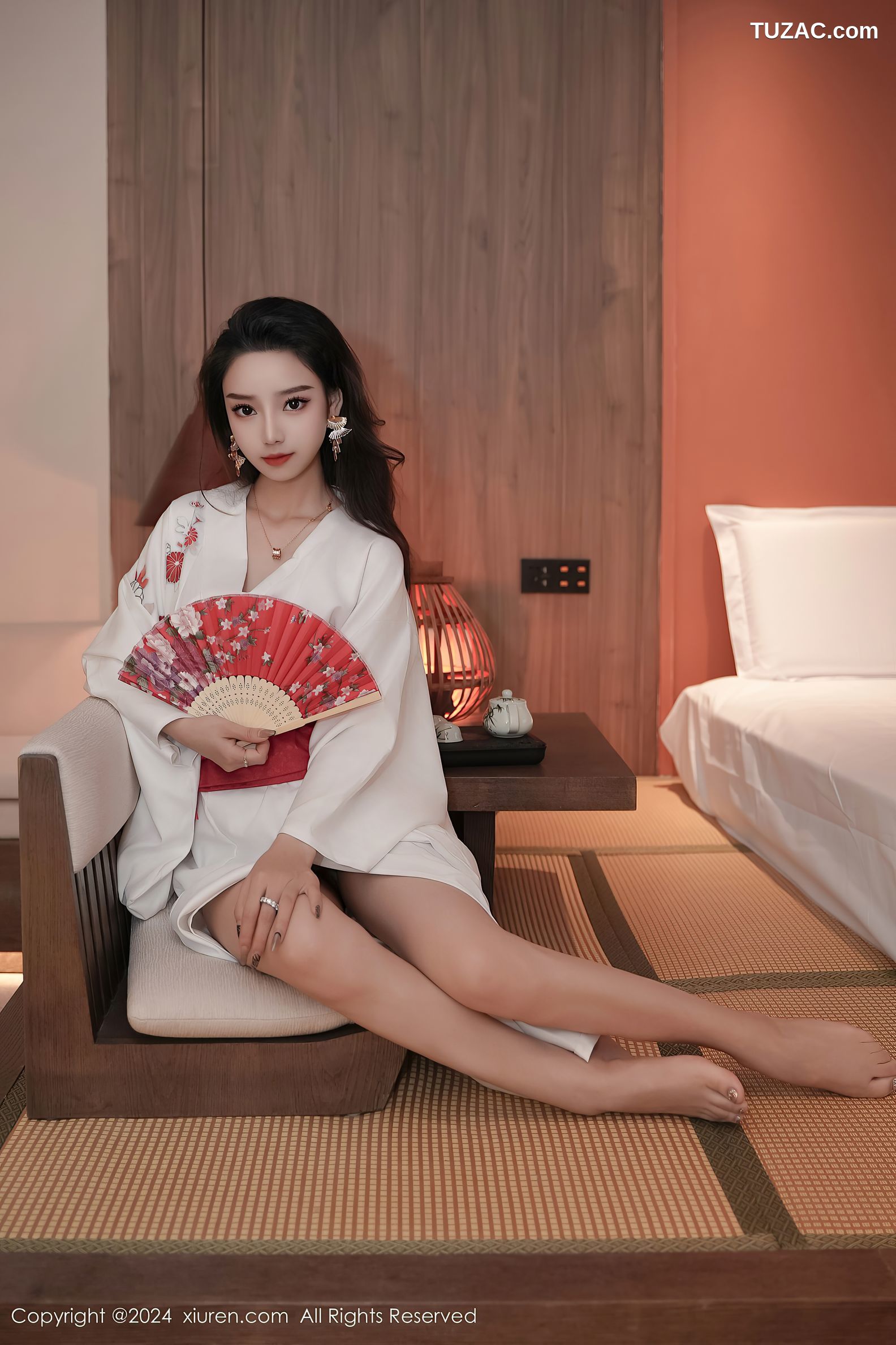 XiuRen秀人网-8367-苏曼兮-白色和服红绑带红色扇子-2024.04.10